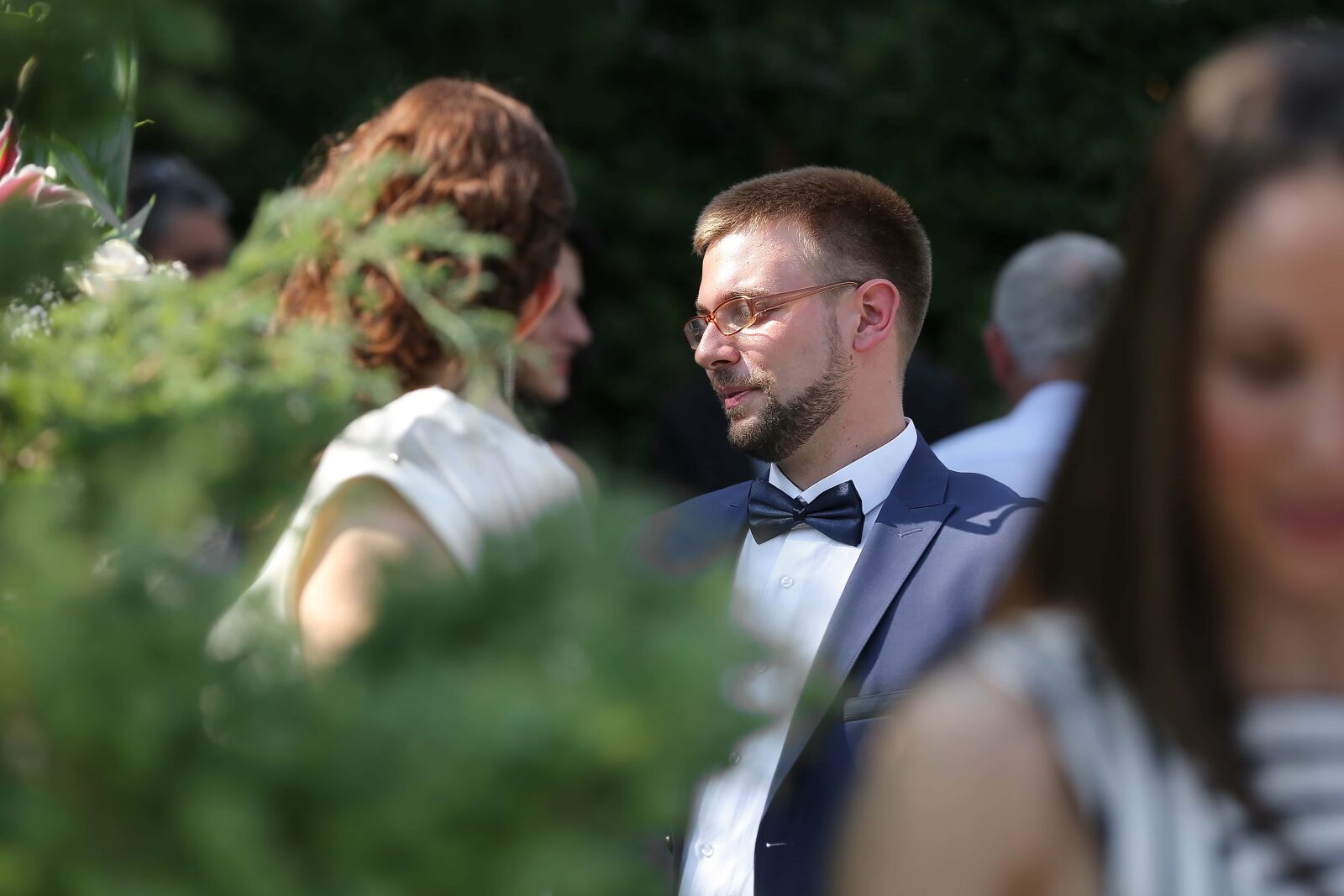 Canon EOS 5D Mark III sample photo. Gentleman, meeting, bowtie, suit photography