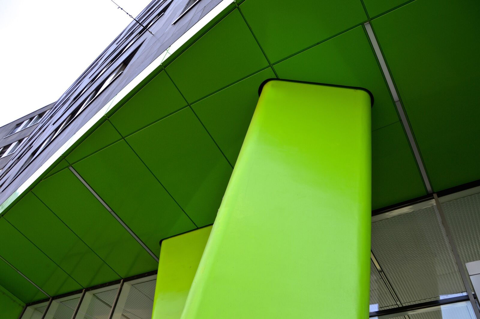 Nikon D3200 sample photo. Building, facade, pillar photography