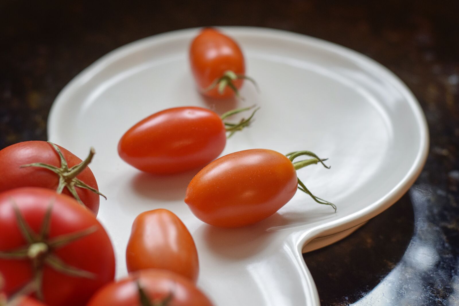Nikon D5300 sample photo. Cherry tomatoes, tomatoes, garden photography