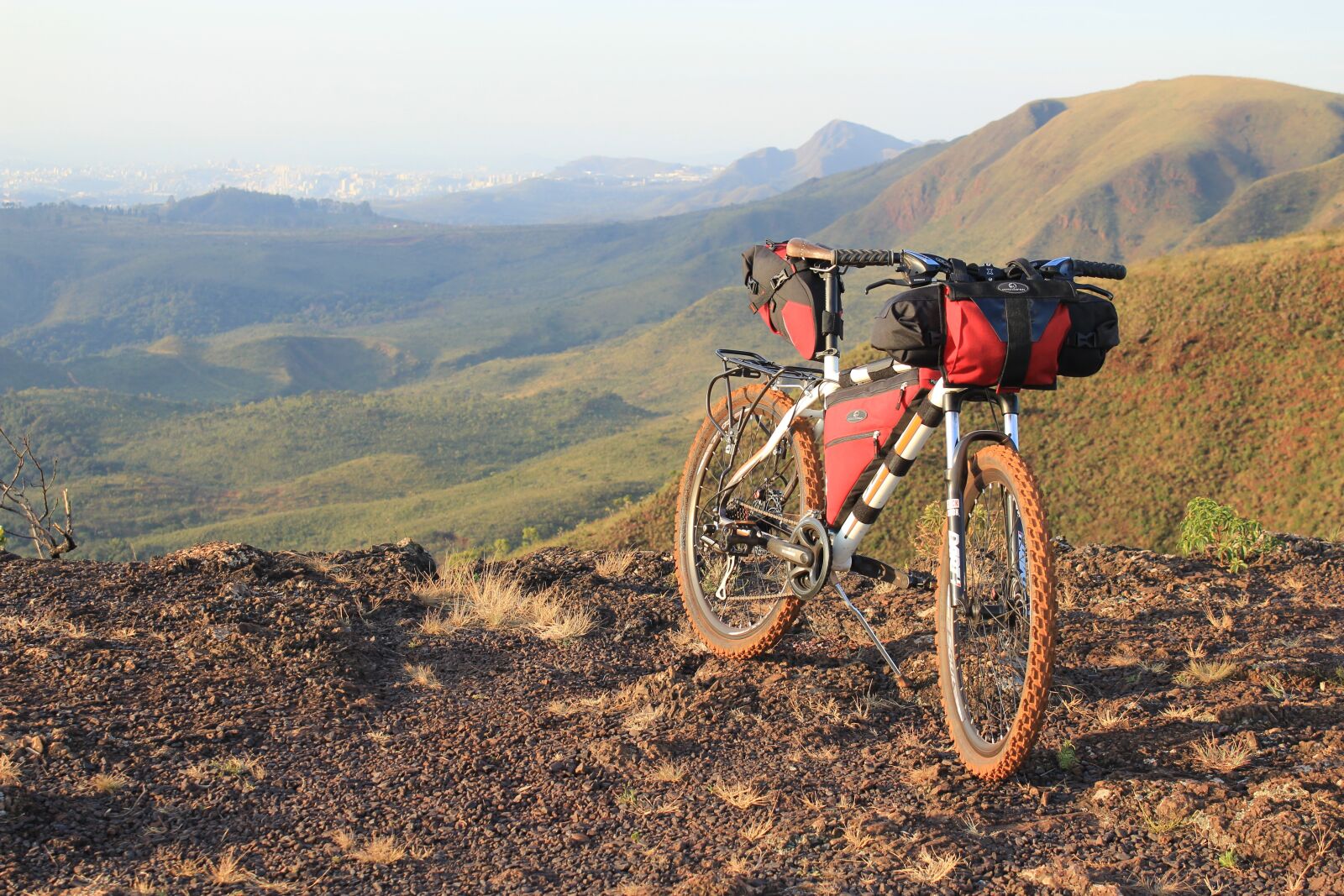 Canon EOS 550D (EOS Rebel T2i / EOS Kiss X4) sample photo. Bike packing northpak, cycle photography