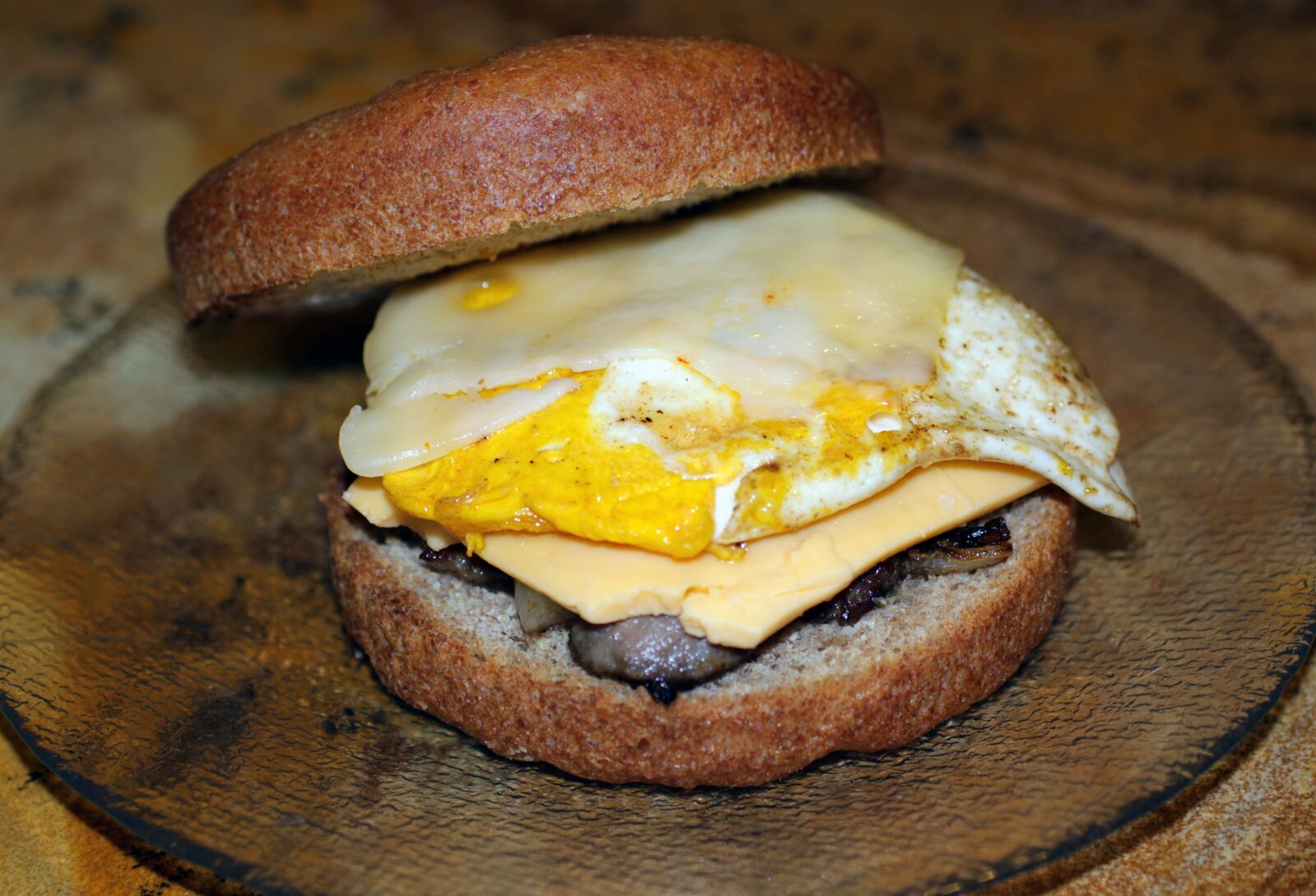 Canon EOS 500D (EOS Rebel T1i / EOS Kiss X3) sample photo. Egg, sausage, cheese photography