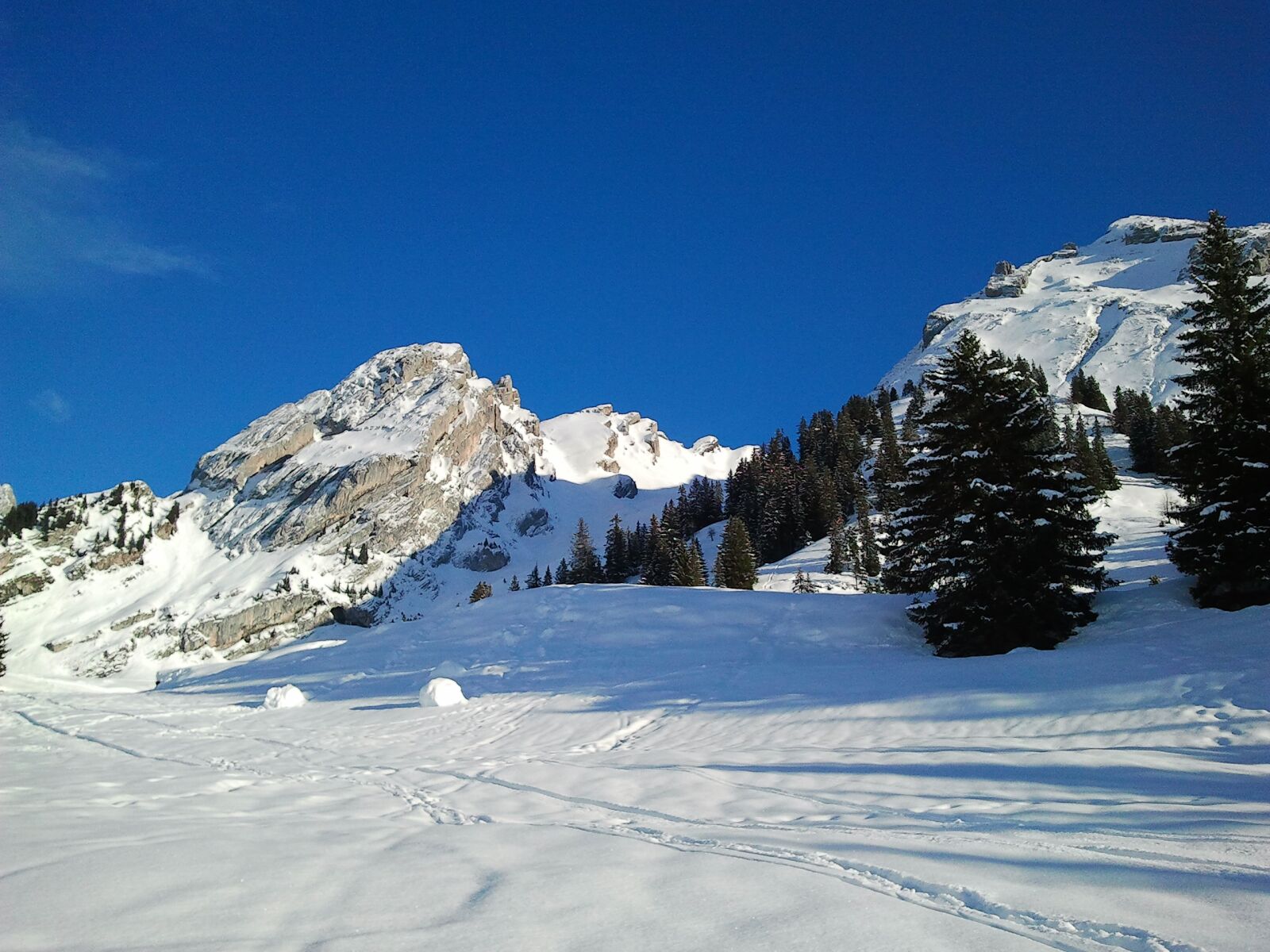 Samsung Galaxy S sample photo. Mountain, snow, winter photography