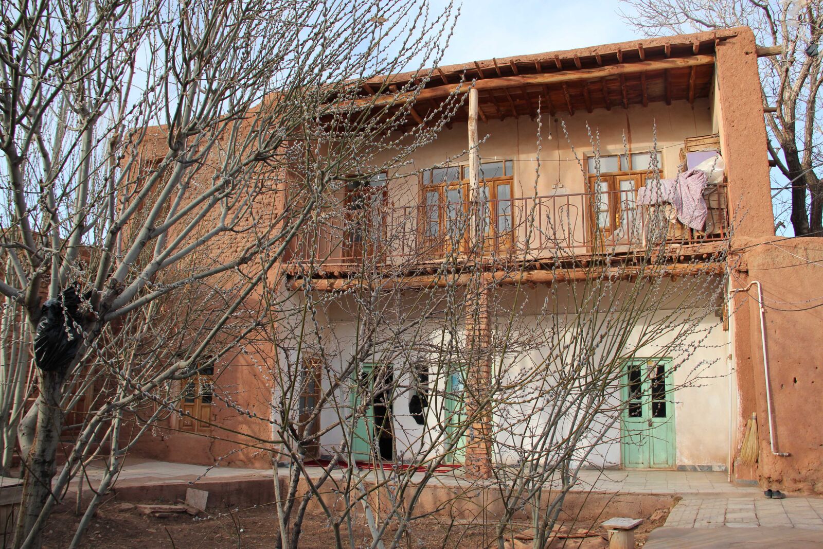 Canon EOS 550D (EOS Rebel T2i / EOS Kiss X4) sample photo. Iran, kashan, 2004 photography