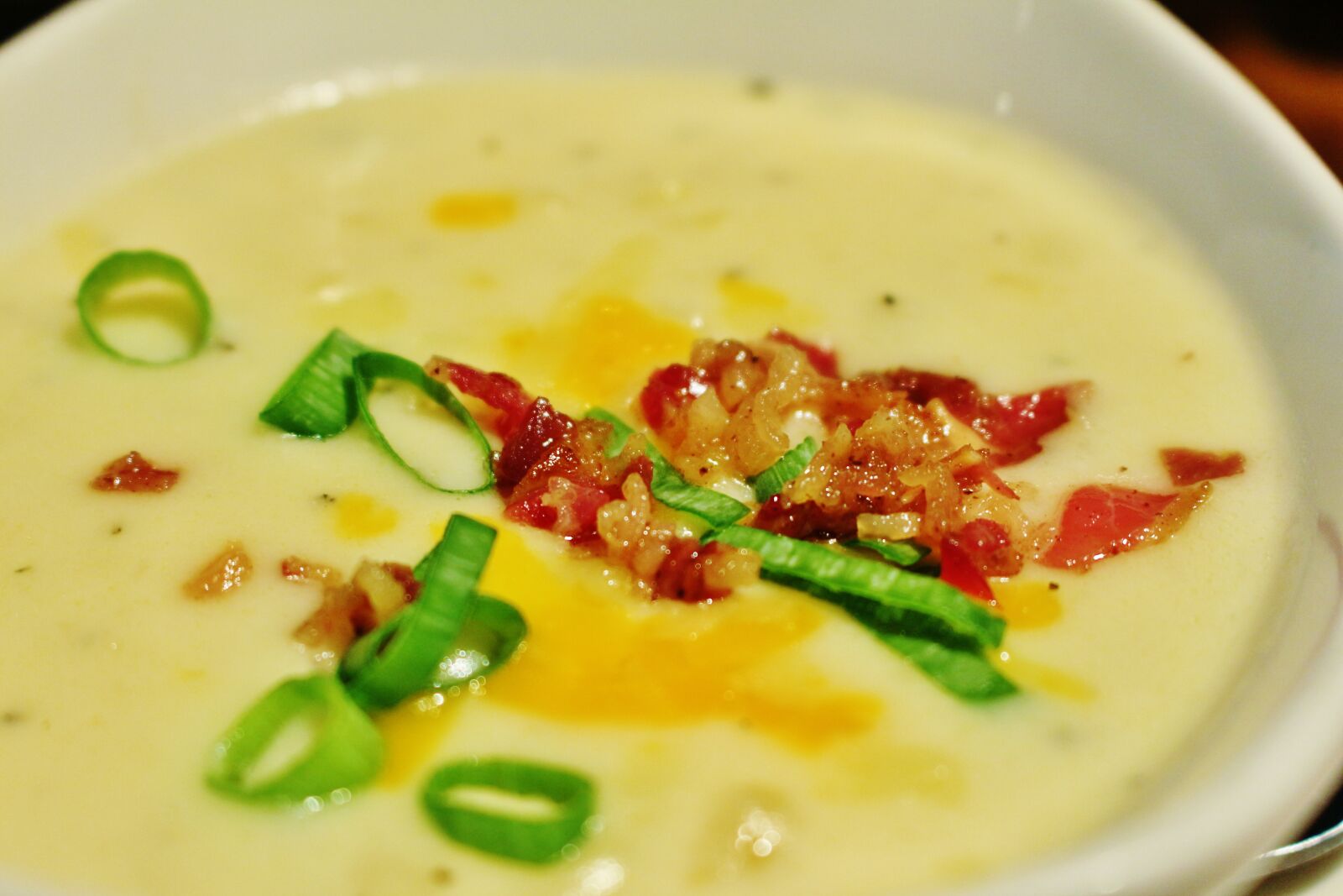 Canon EOS 700D (EOS Rebel T5i / EOS Kiss X7i) sample photo. Outback steakhouse, restaurant, khobar photography