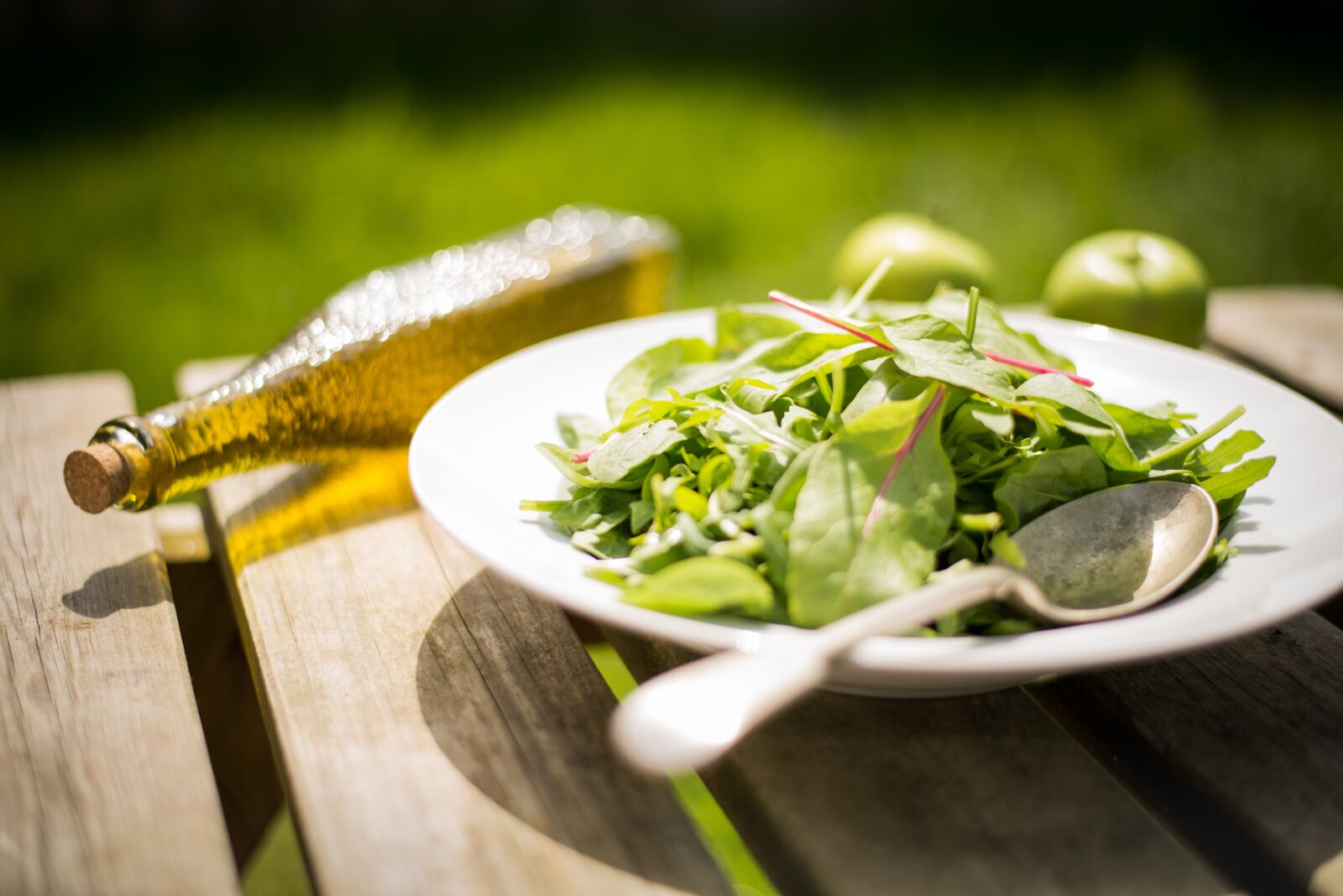 Nikon D600 sample photo. Food, leaves, plate photography