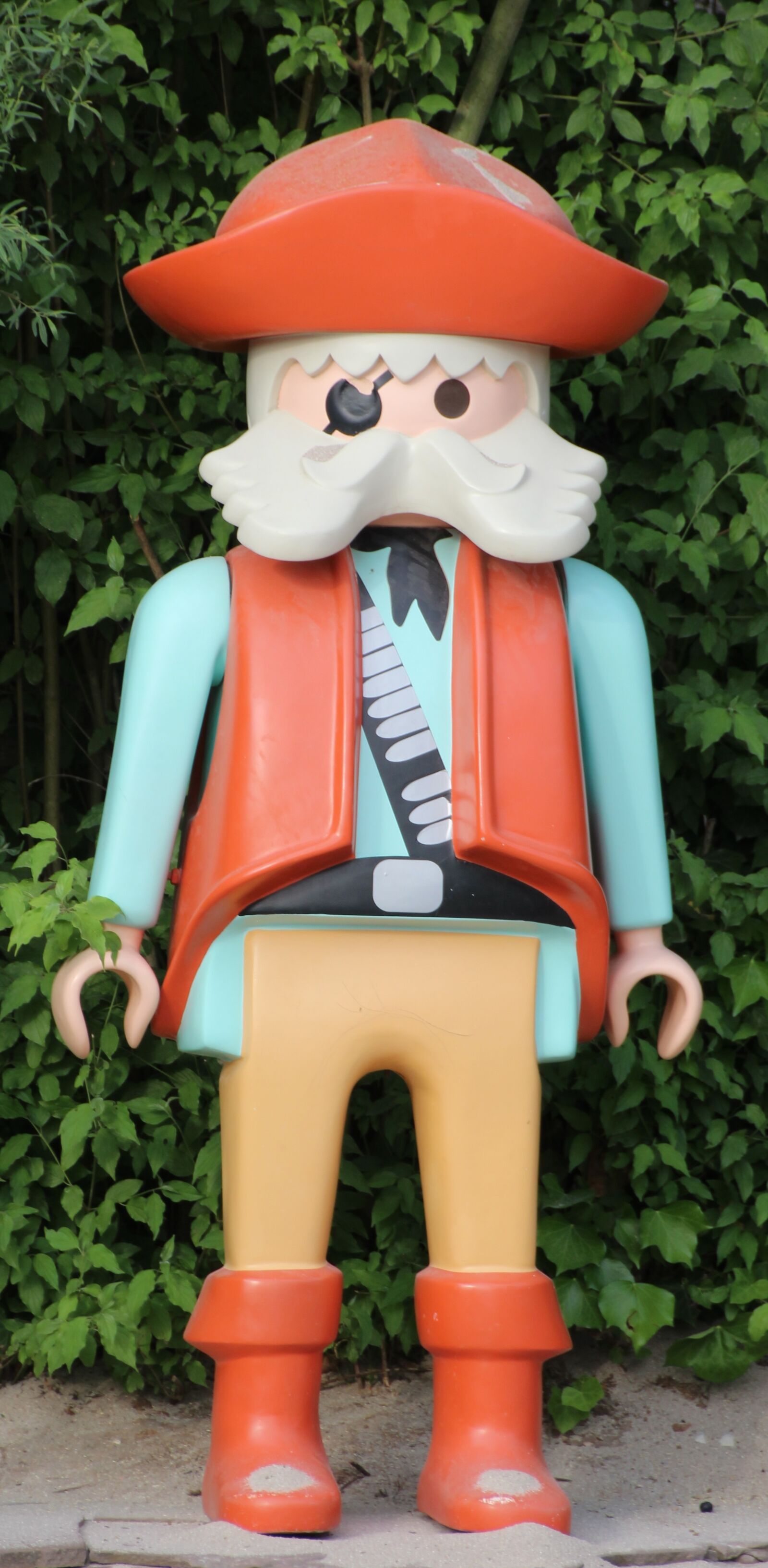 Canon EOS 1200D (EOS Rebel T5 / EOS Kiss X70 / EOS Hi) sample photo. Playmobil, corsair, pirate photography