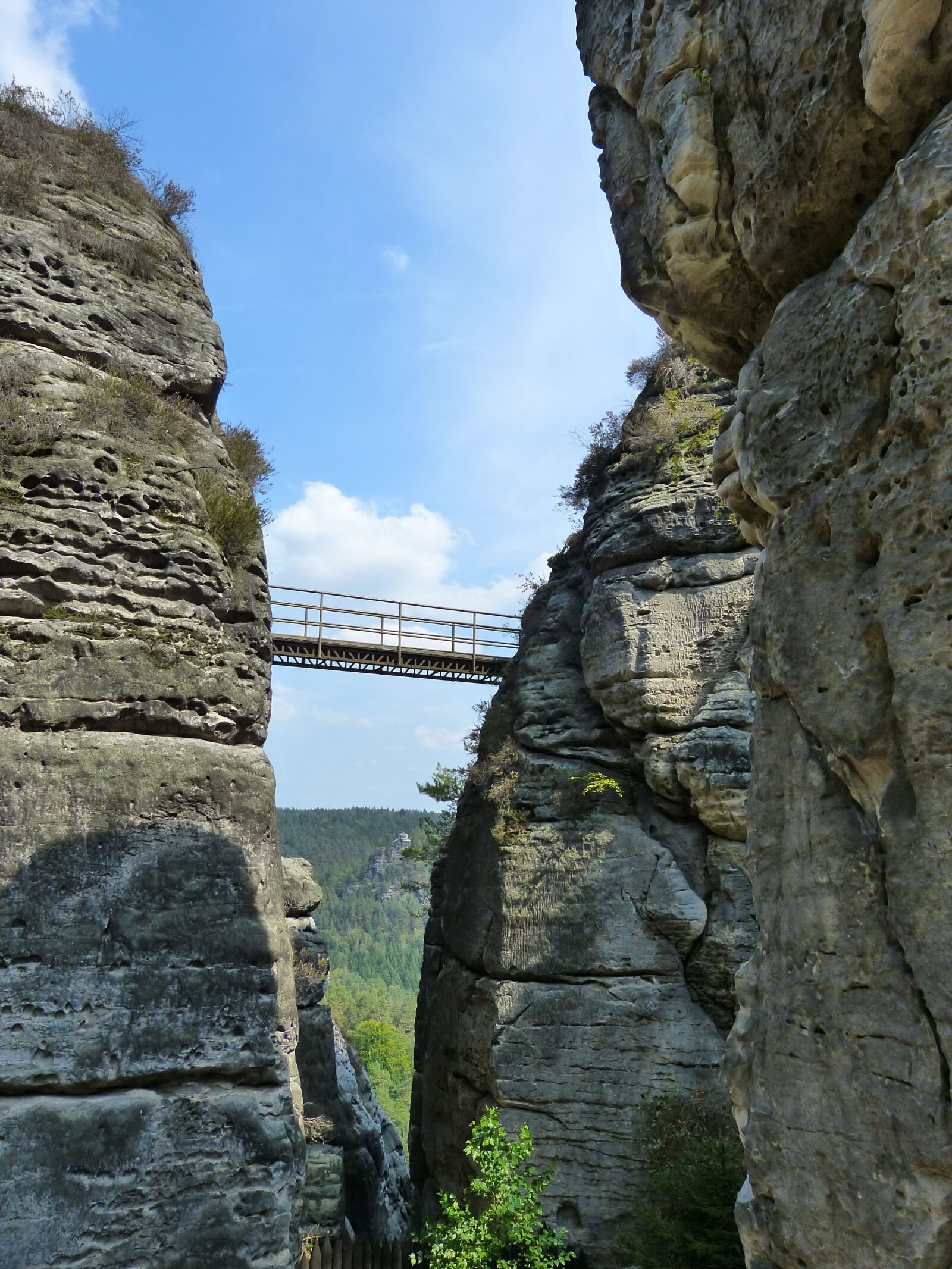 Panasonic Lumix DMC-FZ150 sample photo. Elbe sandstone mountains, bastei photography