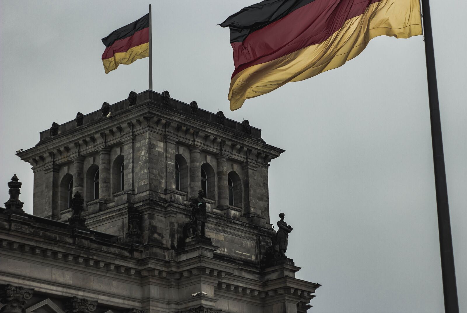 Canon EOS 60D sample photo. Flags, germany, berlin photography