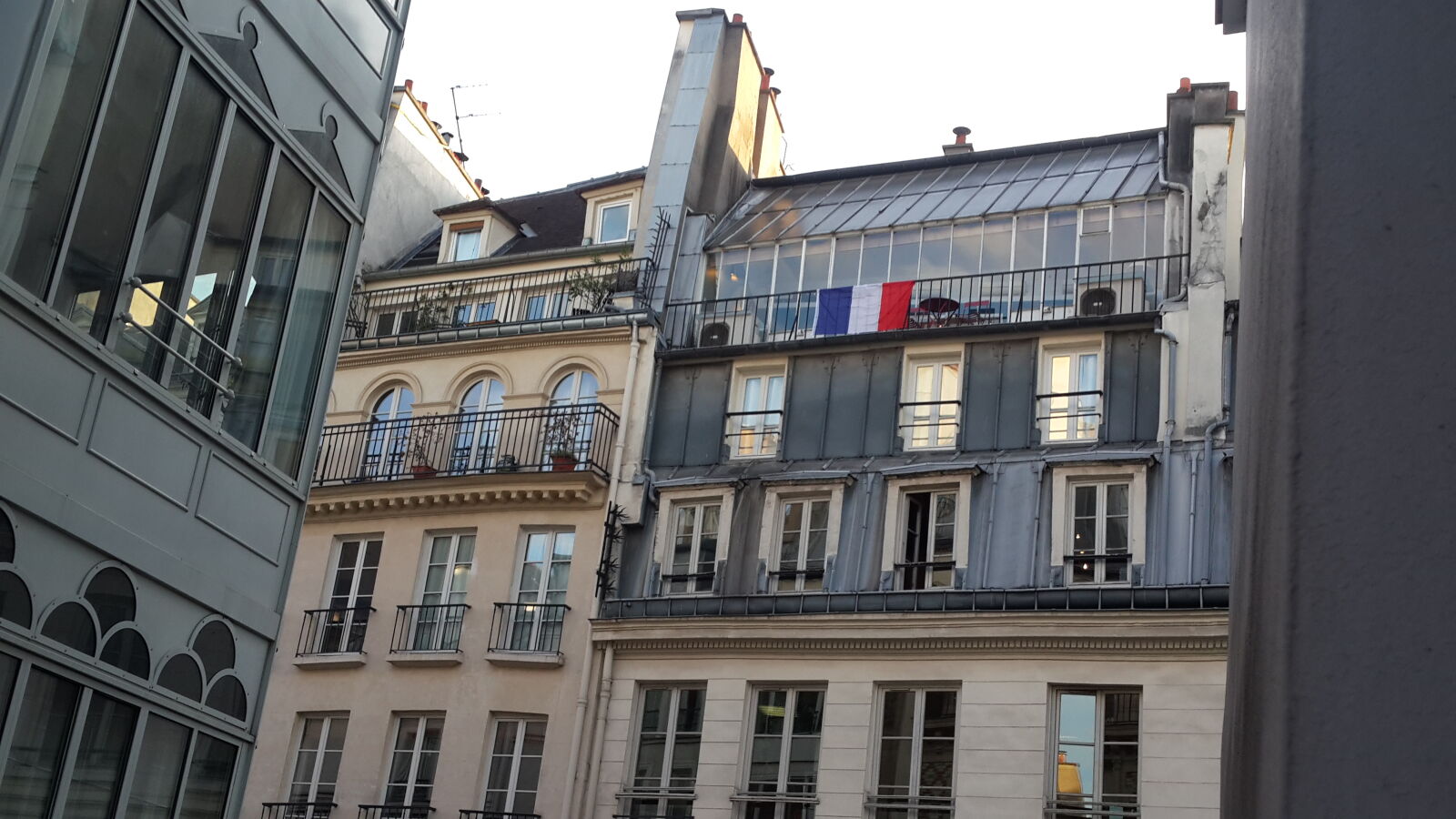 Samsung Galaxy S4 sample photo. Paris photography