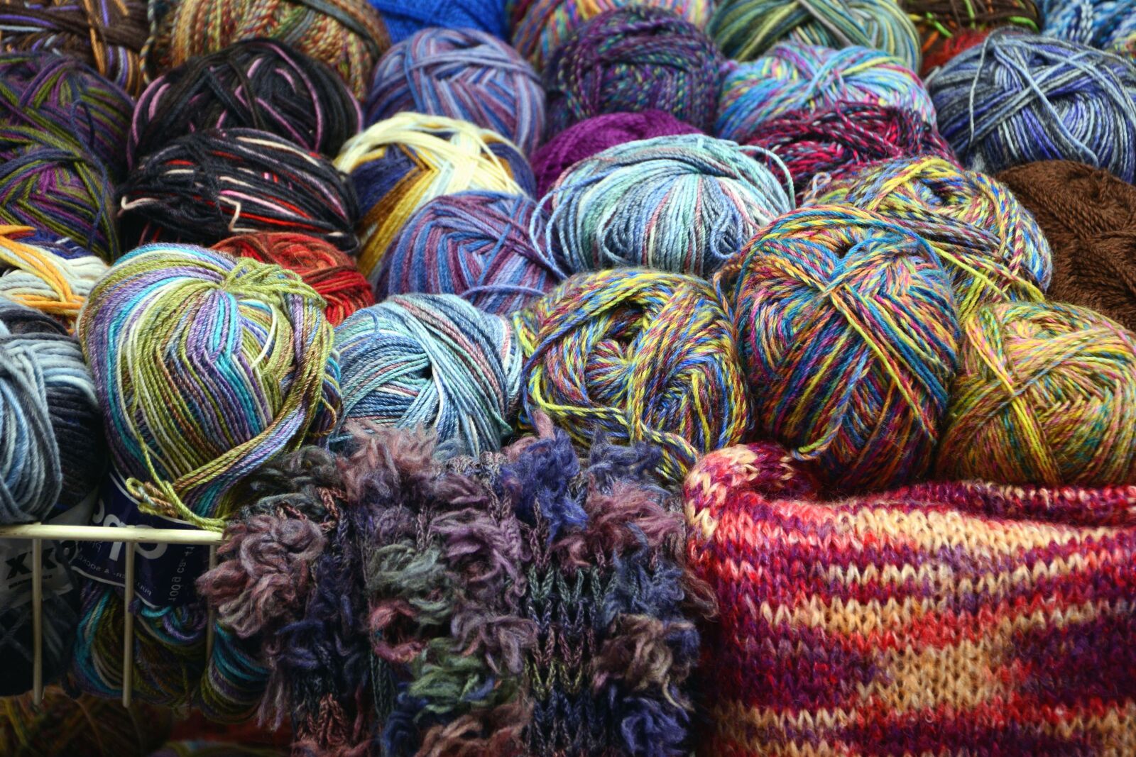 Nikon D5200 sample photo. Wool, knitting, color, colorful photography