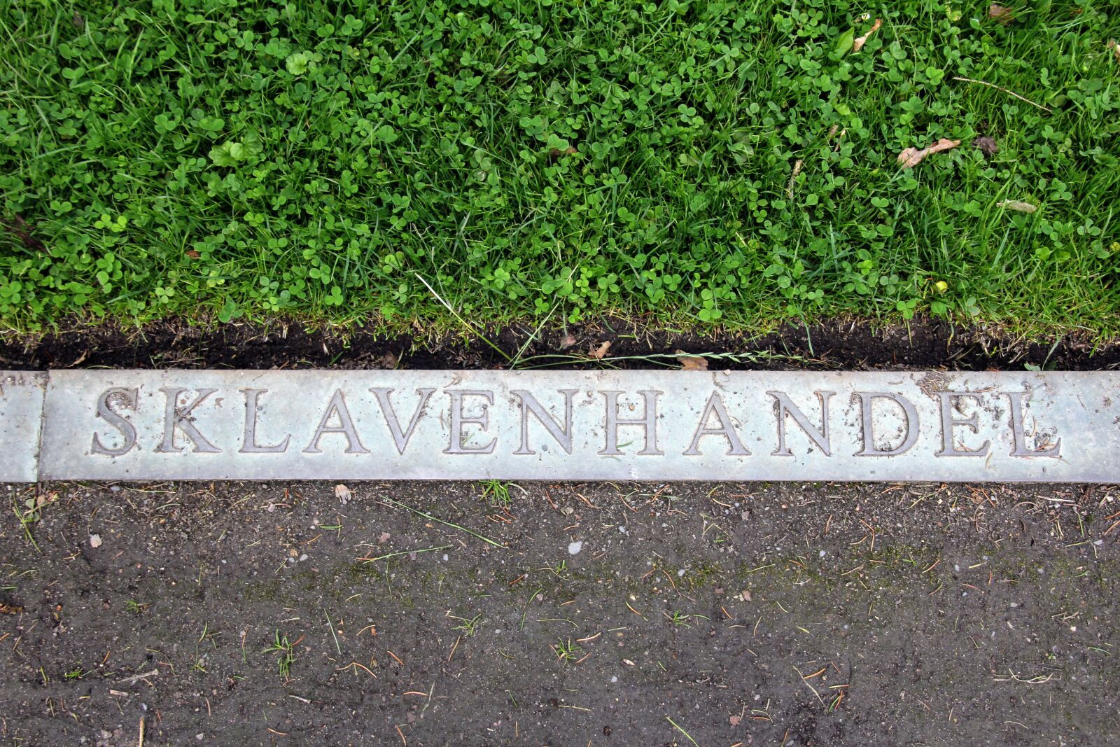Canon EOS 60D sample photo. Lettering, the slave trade photography