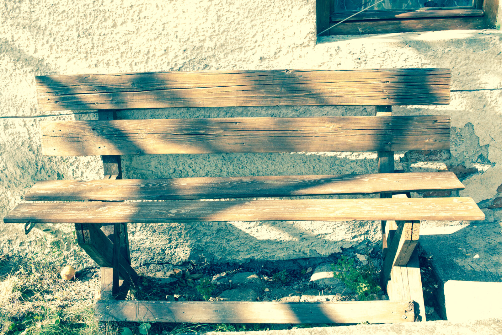 Canon EF-S 24mm F2.8 STM sample photo. Bench photography