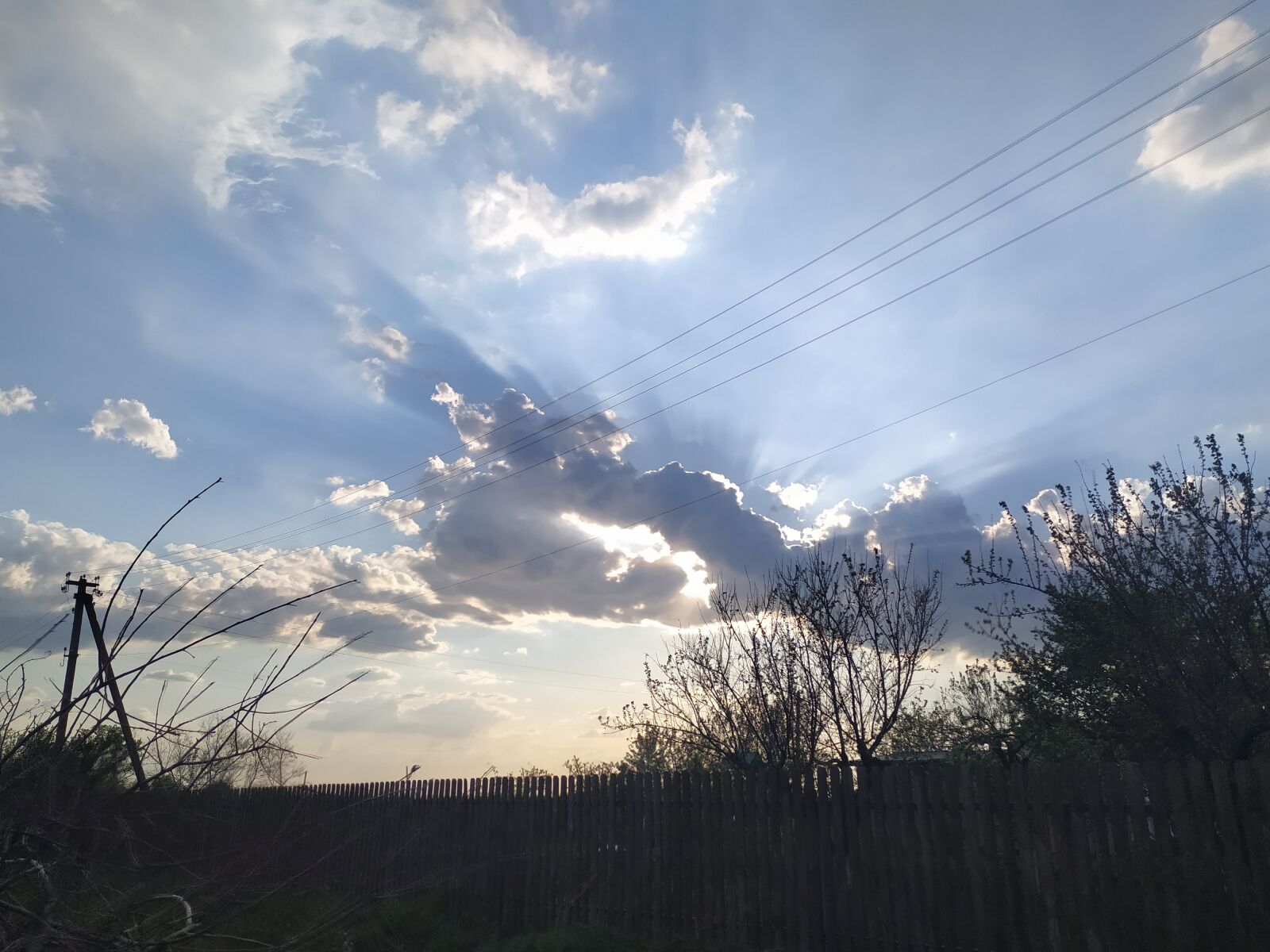 Xiaomi Redmi Note 8 sample photo. Sky, clouds, sun photography