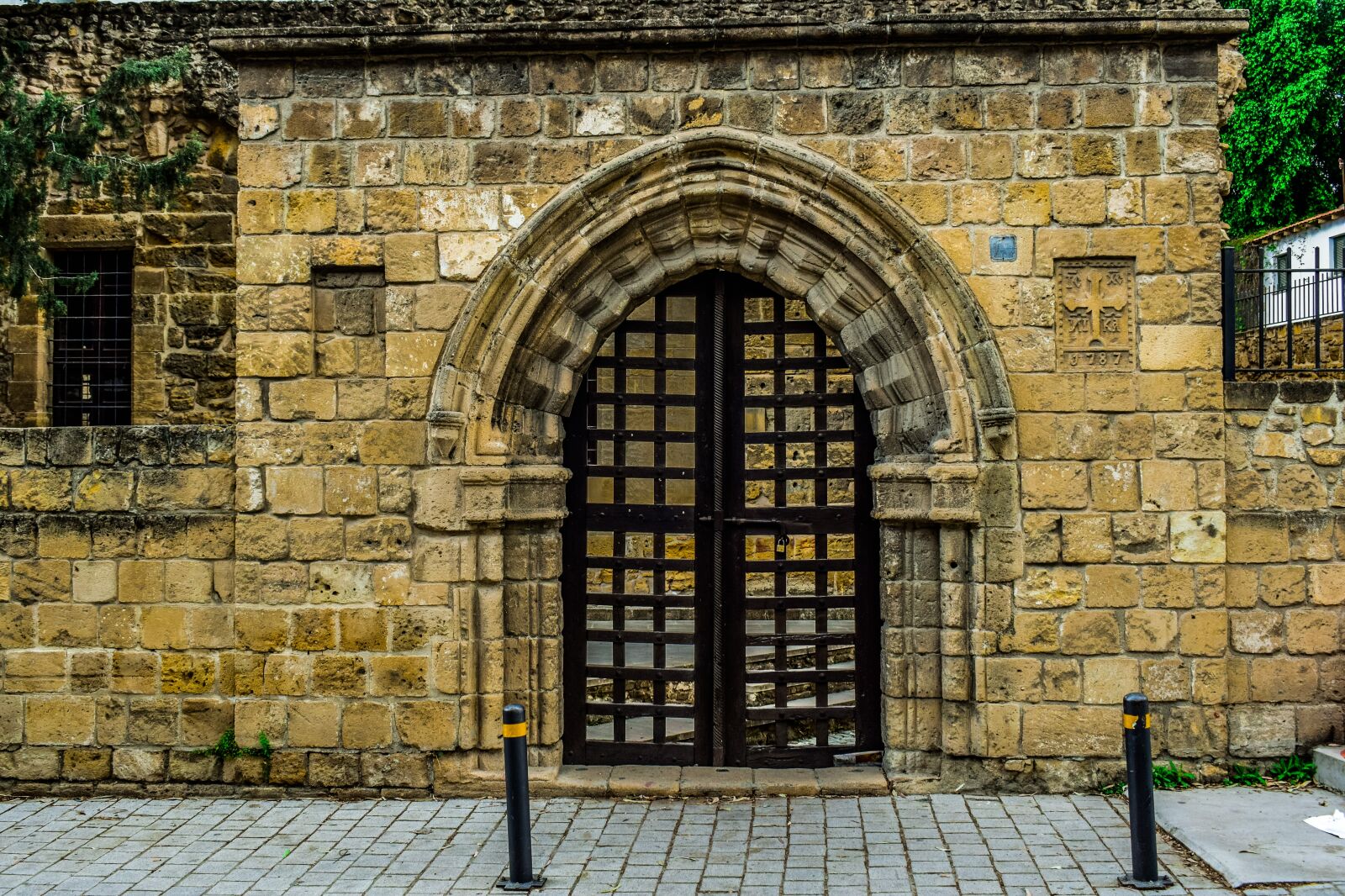 Nikon D3300 sample photo. Gate, old, architecture photography