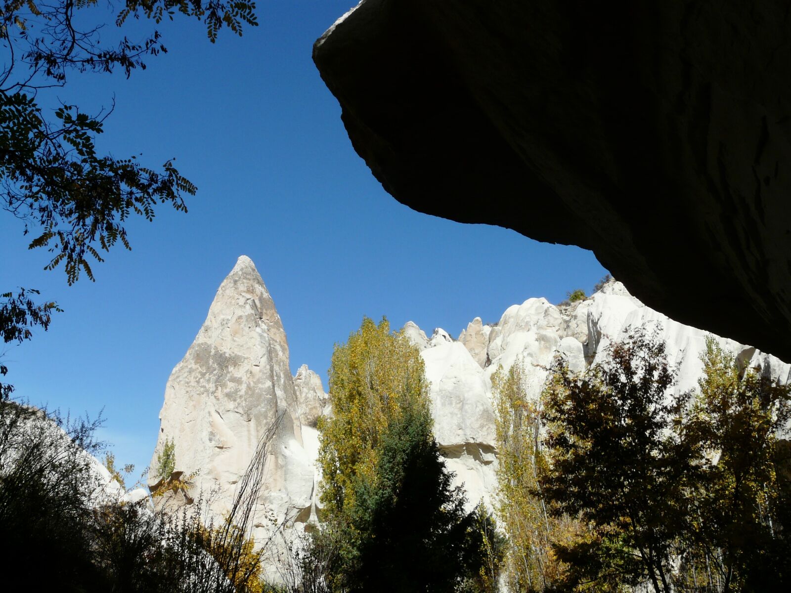 Panasonic DMC-FZ18 sample photo. Rock, tufa, rock formations photography