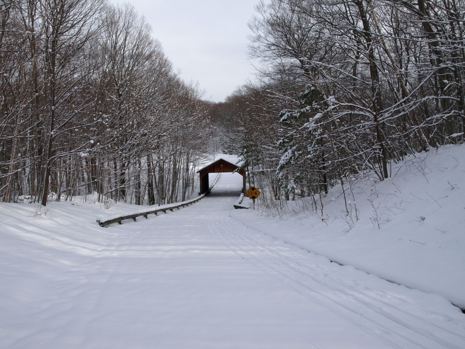 Olympus E-510 (EVOLT E-510) sample photo. Landscape, winter, snow photography