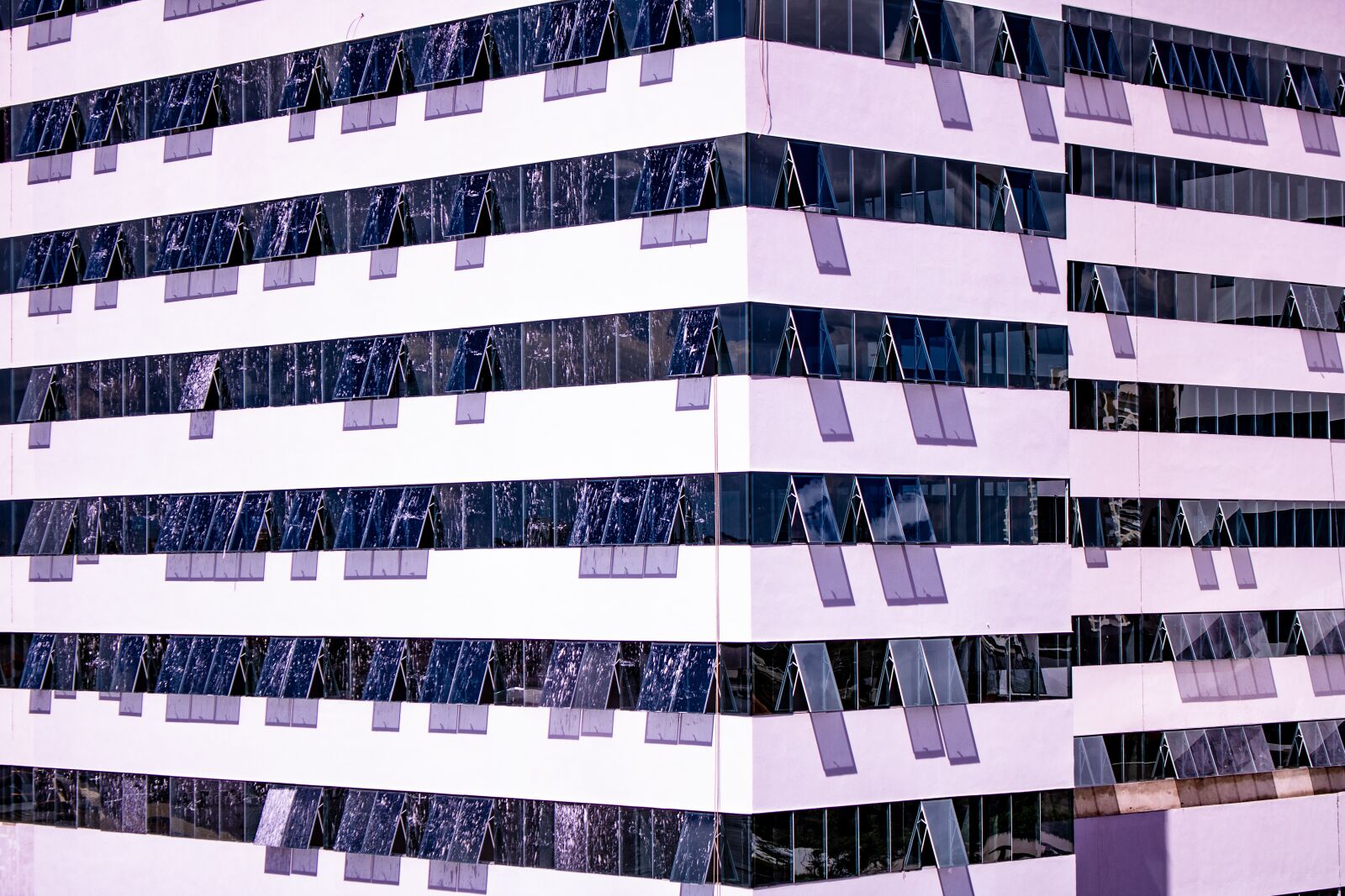 Canon EOS 750D (EOS Rebel T6i / EOS Kiss X8i) sample photo. Building, construction, architecture photography