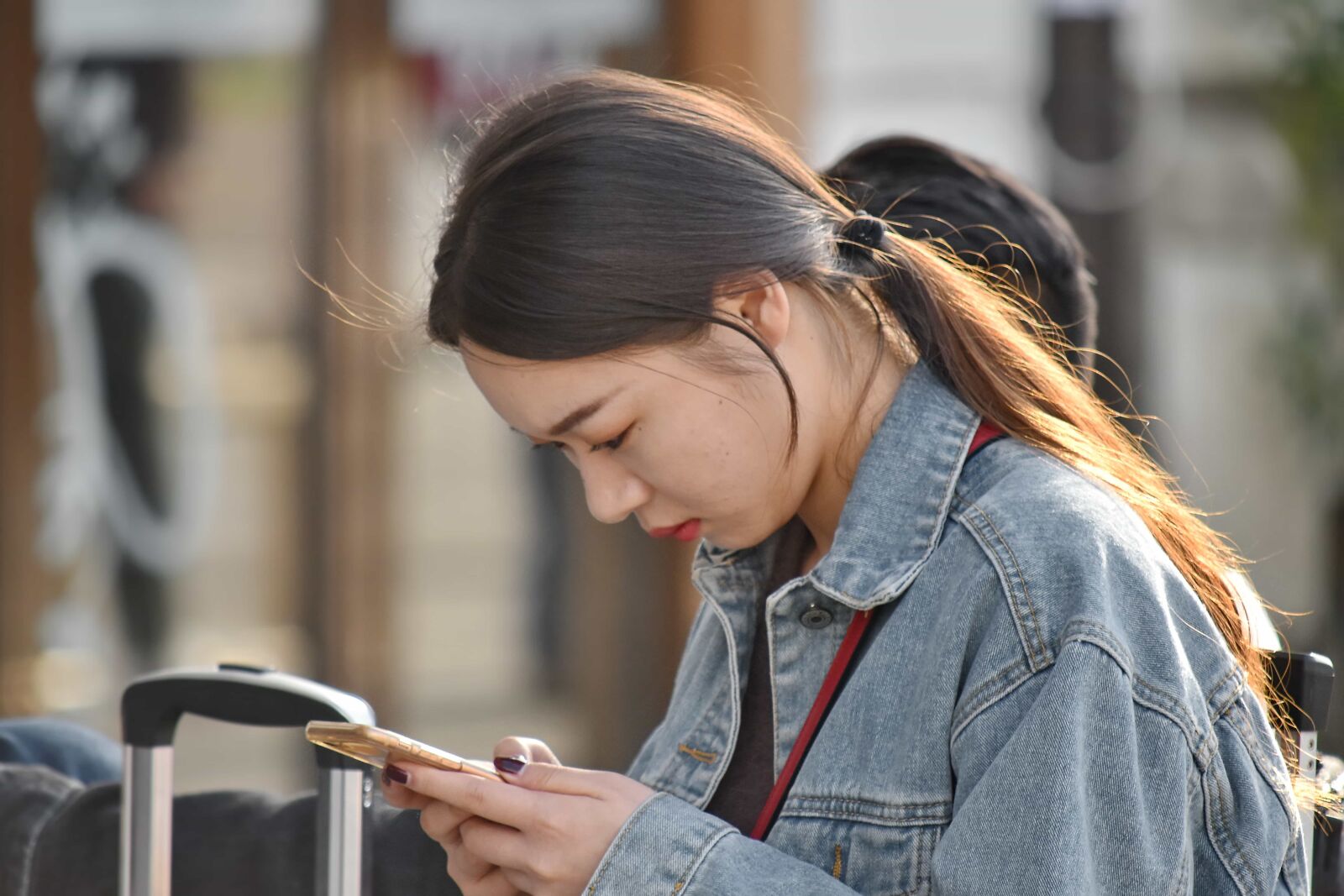 Nikon D5500 sample photo. Asian, gorgeous, lipstick, mobile photography