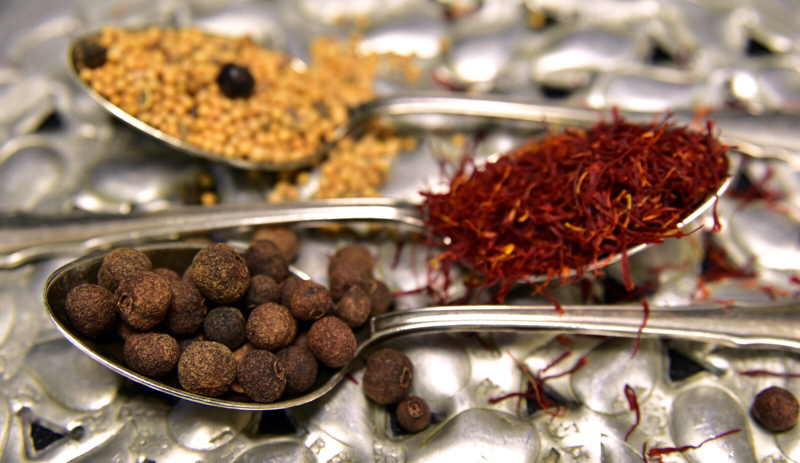 Nikon D750 sample photo. Spices, allspice, saffron photography