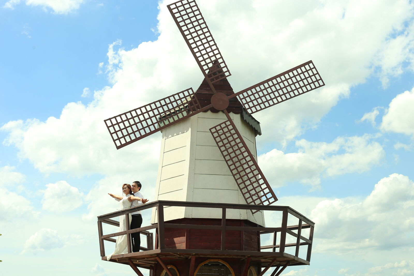 Canon EF 50mm F1.8 II sample photo. Wedding, windmill photography