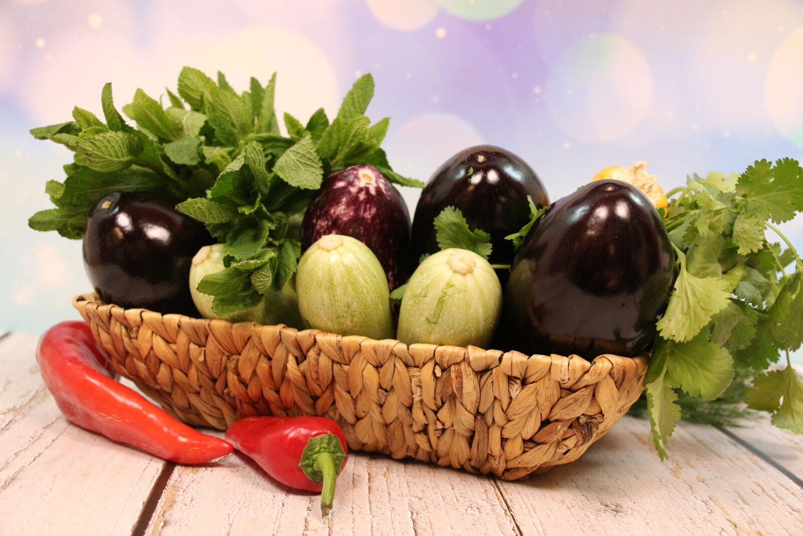 Canon EOS 700D (EOS Rebel T5i / EOS Kiss X7i) sample photo. Vegetables, basket, food photography