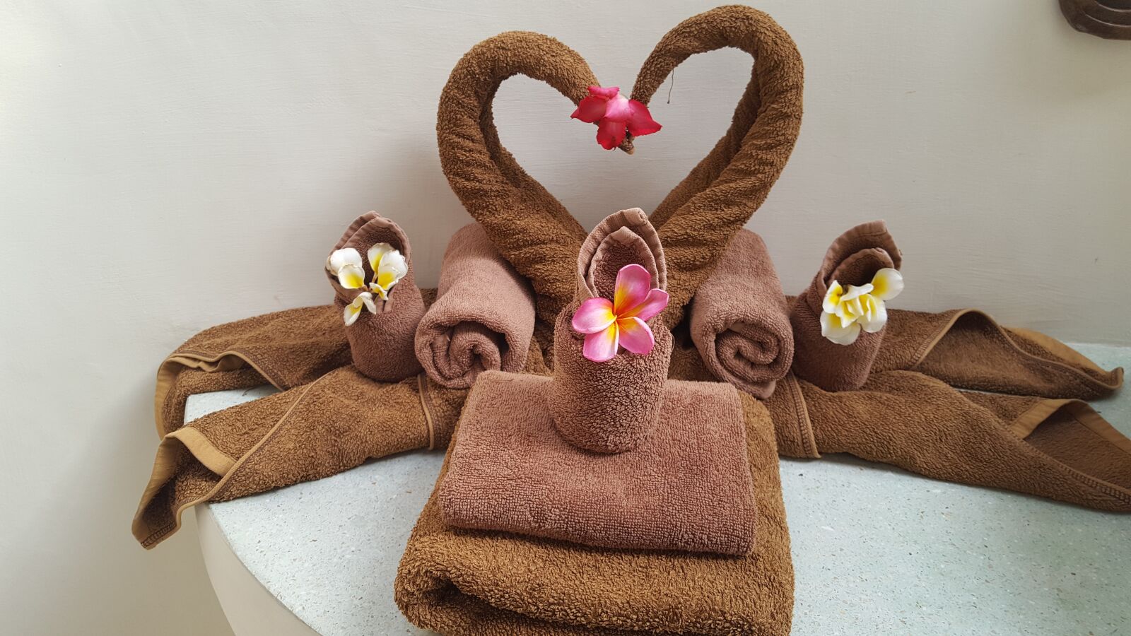 Samsung Galaxy S6 sample photo. Bathroom, welcome, bath towel photography