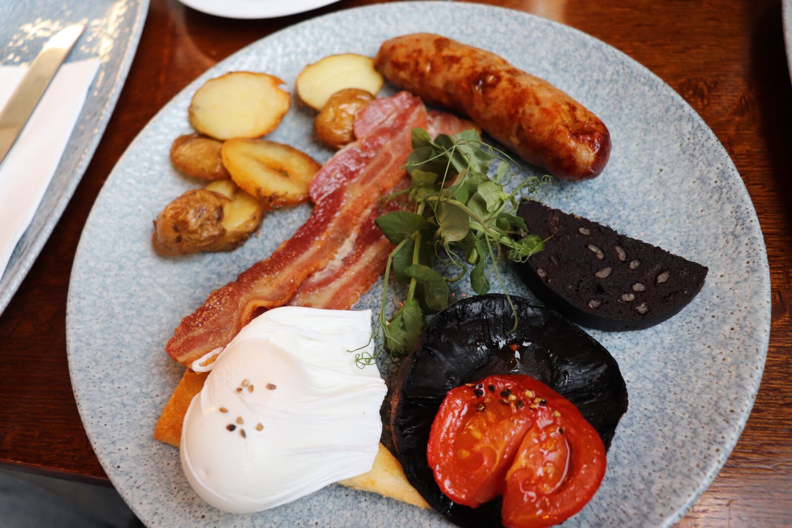 Canon EOS 77D (EOS 9000D / EOS 770D) sample photo. English breakfast, breakfast, egg photography