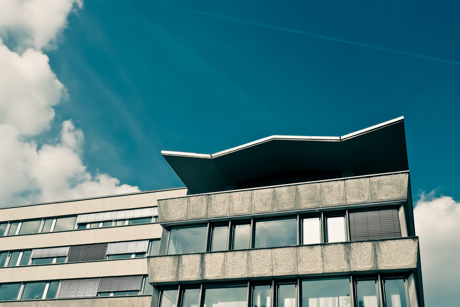 Olympus OM-D E-M10 sample photo. Architecture, modern, building photography
