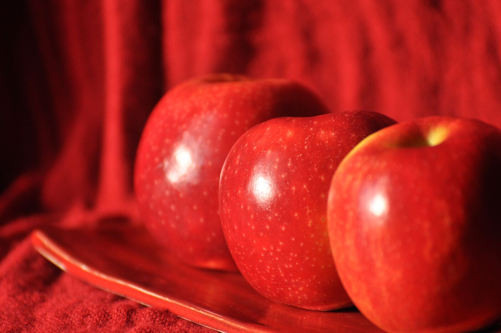 Nikon D90 sample photo. Apples, red, fruit photography