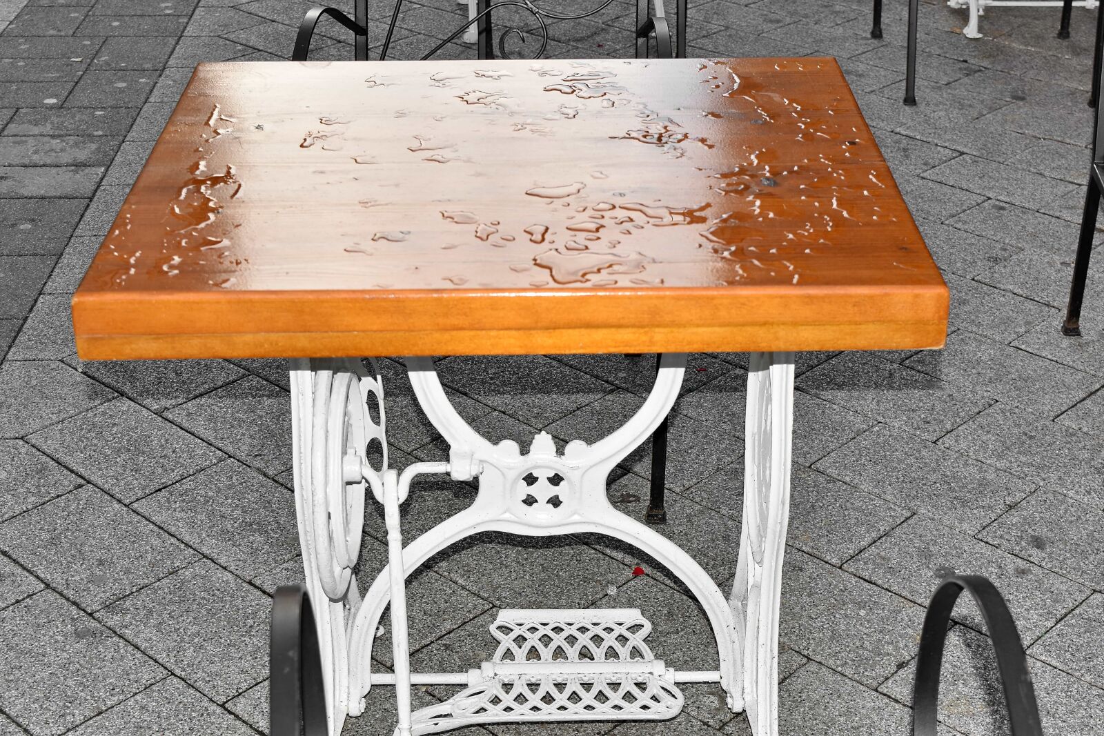Nikon D5500 sample photo. Furniture, rain, street, chair photography