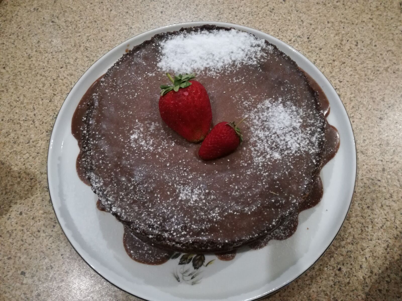 HUAWEI P9 LITE sample photo. Cake, wedding, celebration photography