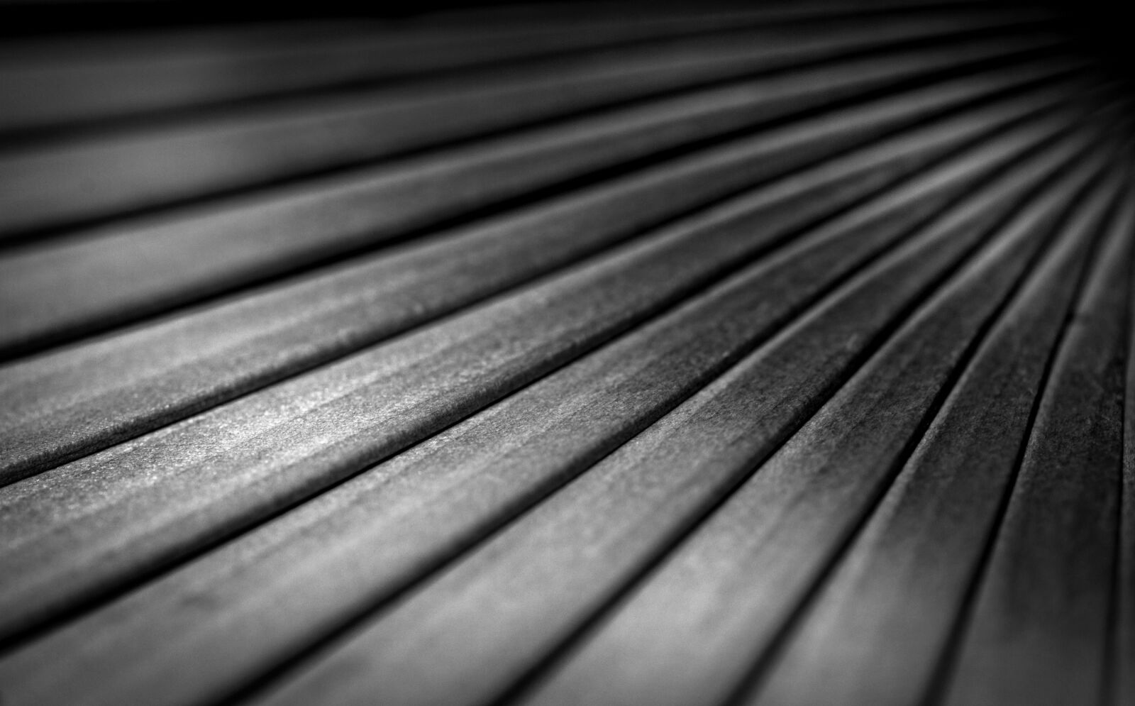 Nikon AF-S Micro-Nikkor 105mm F2.8G IF-ED VR sample photo. Wood, abstract, texture photography
