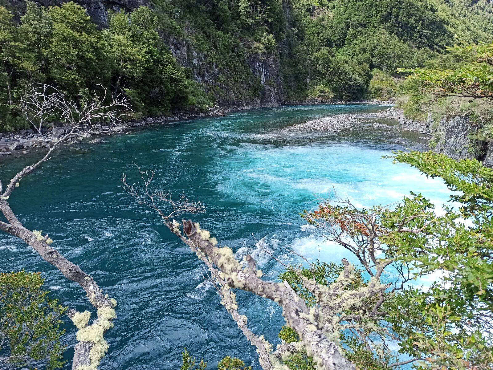Xiaomi Redmi Note 8 Pro sample photo. River, current, water photography
