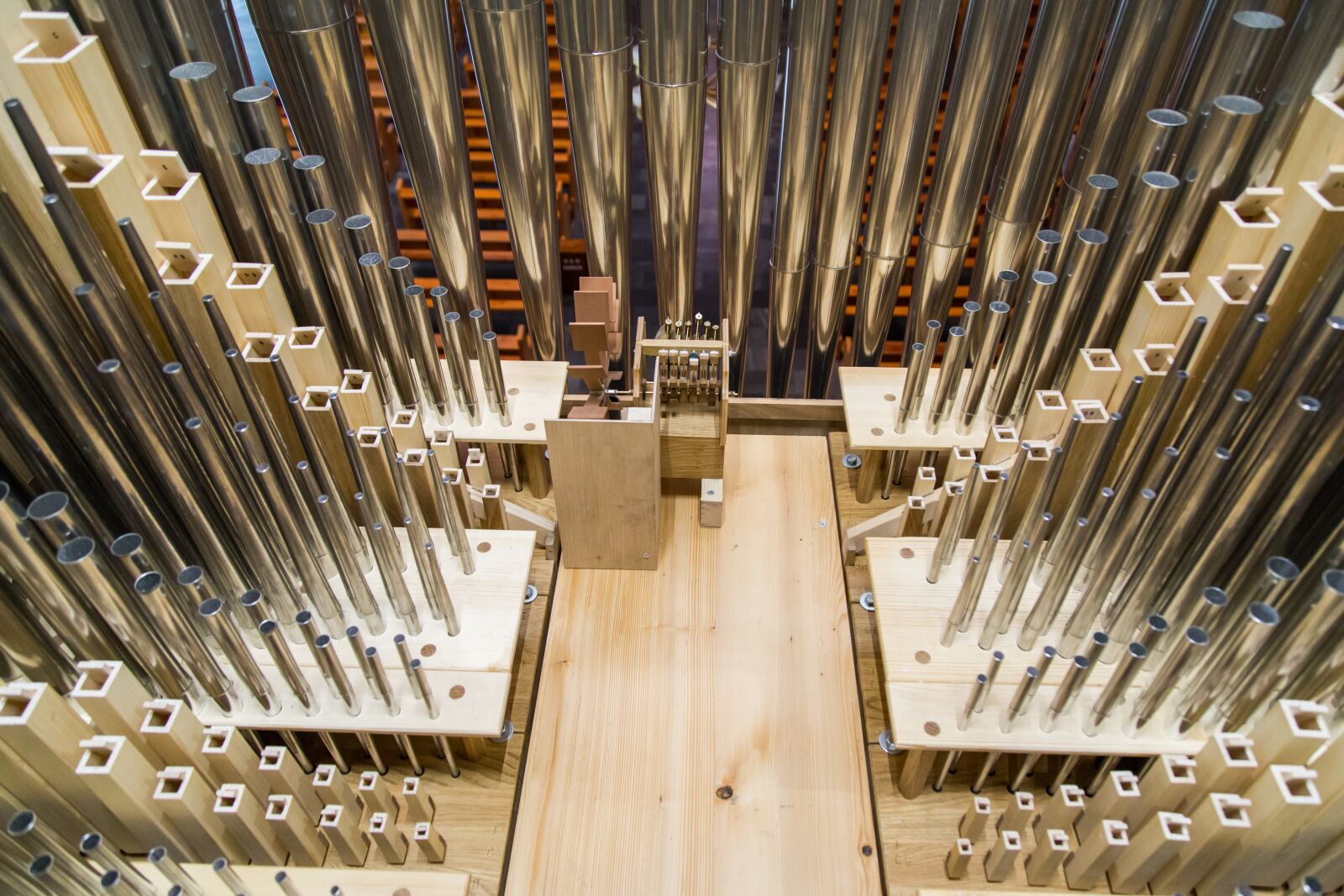 Canon EOS 6D + Canon EF 24-105mm F4L IS USM sample photo. Organ, population, internet bank photography