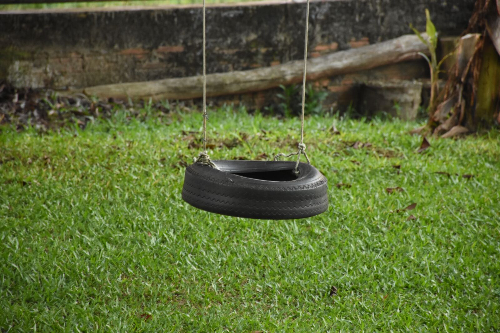 Nikon D7200 sample photo. Balance, tire, childhood photography