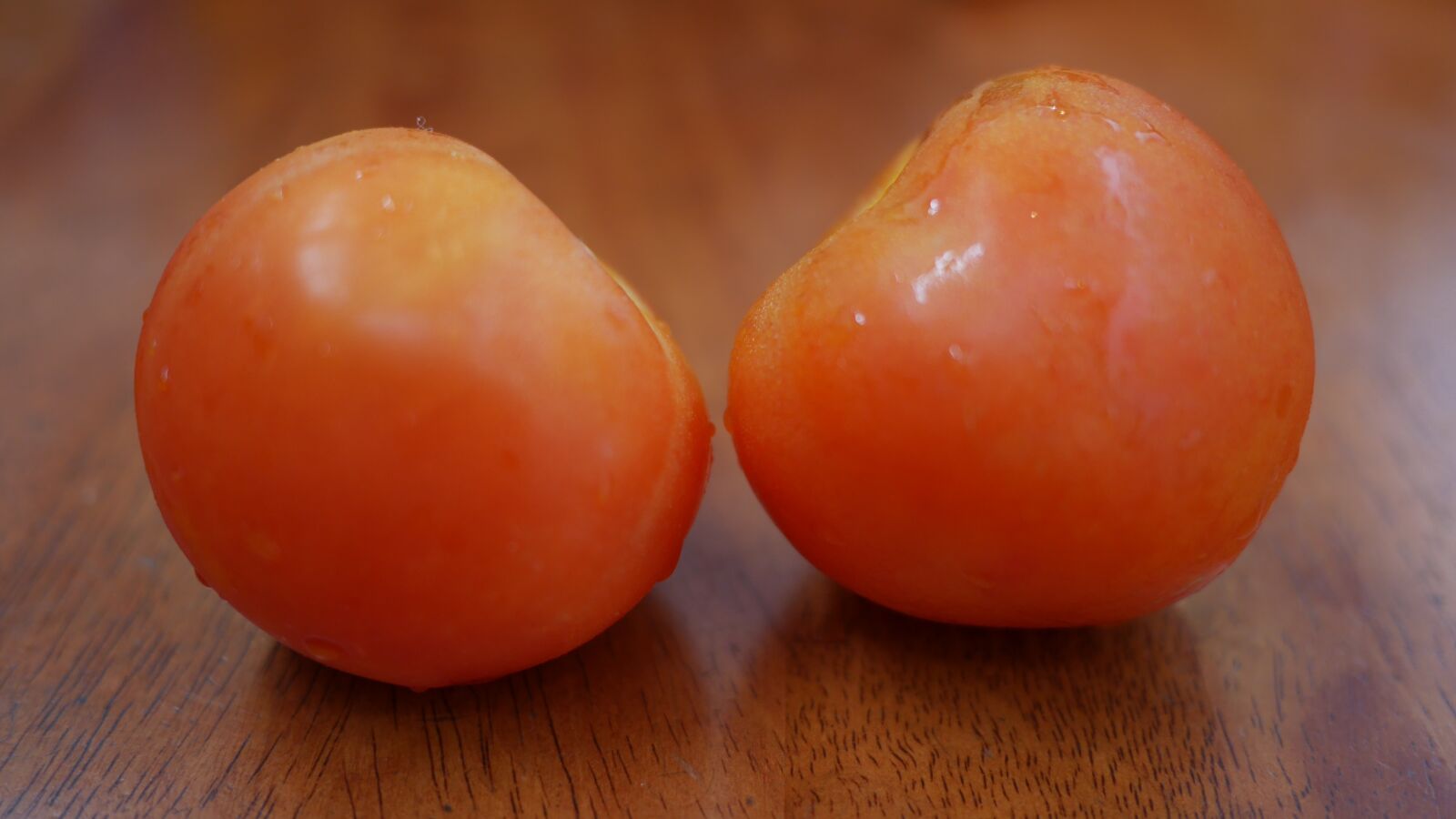 Panasonic Lumix DMC-GX7 sample photo. Tomato, vegetable, kitchen photography
