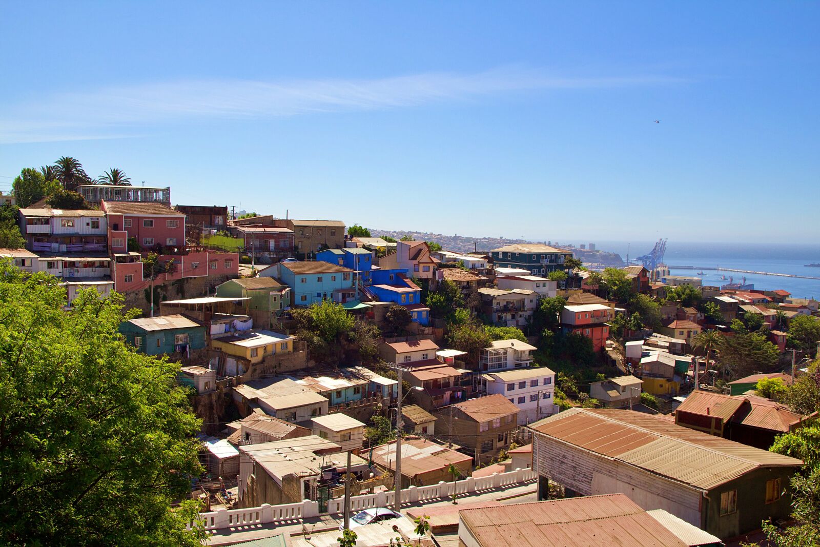 Canon EOS 600D (Rebel EOS T3i / EOS Kiss X5) sample photo. Chile, valparaiso, sky photography