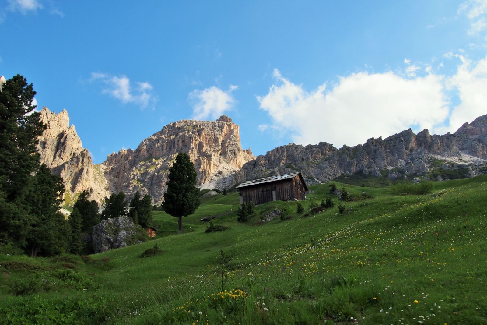 Olympus PEN E-PL6 sample photo. Italy, dolomites, mountains photography