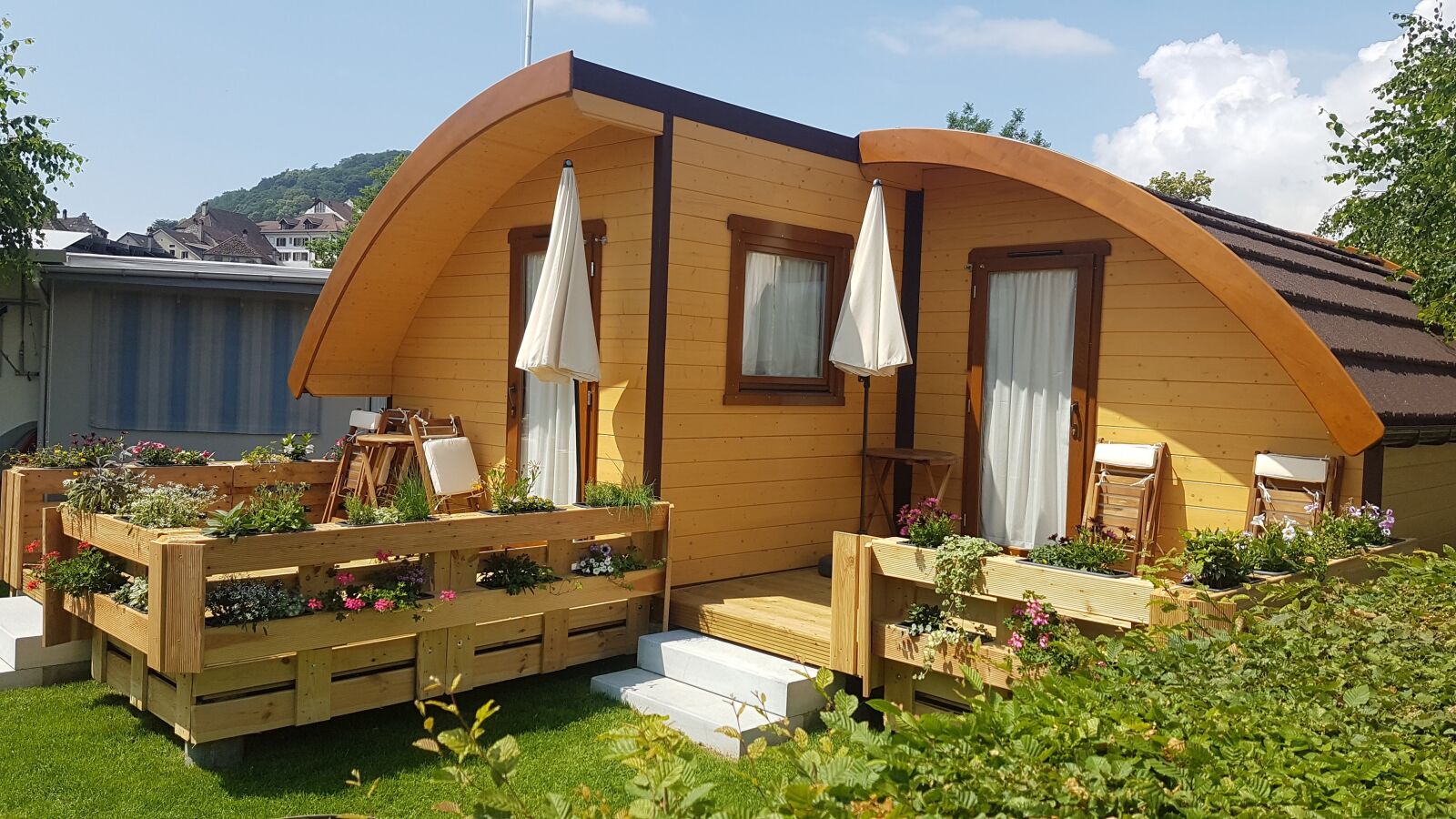 Samsung Galaxy S7 sample photo. Camping bugg, glamping, lodge photography