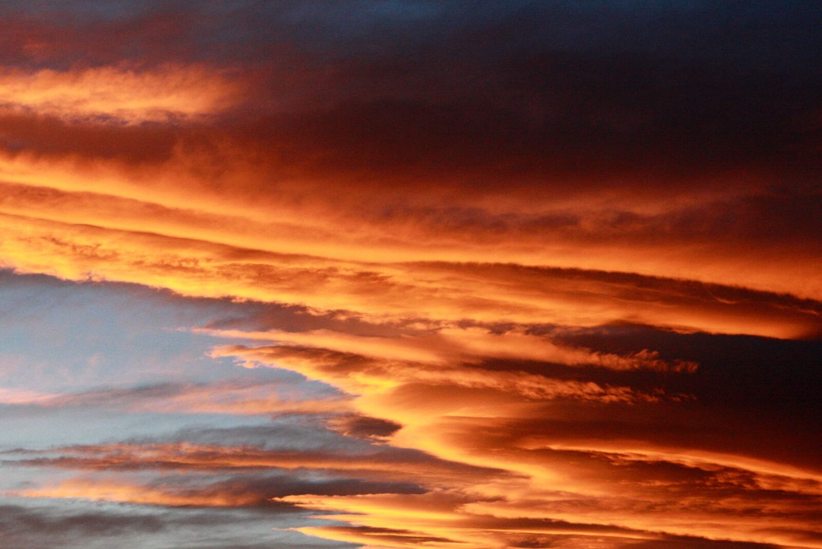 f/3.5-5.6 IS sample photo. Sun, sunset, atmosphere, sky photography