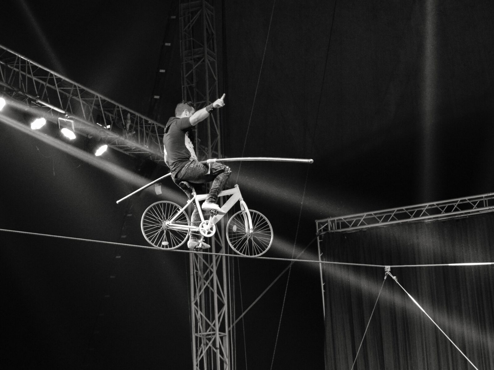 Nikon D3300 sample photo. Rope walker, acrobat, rope photography