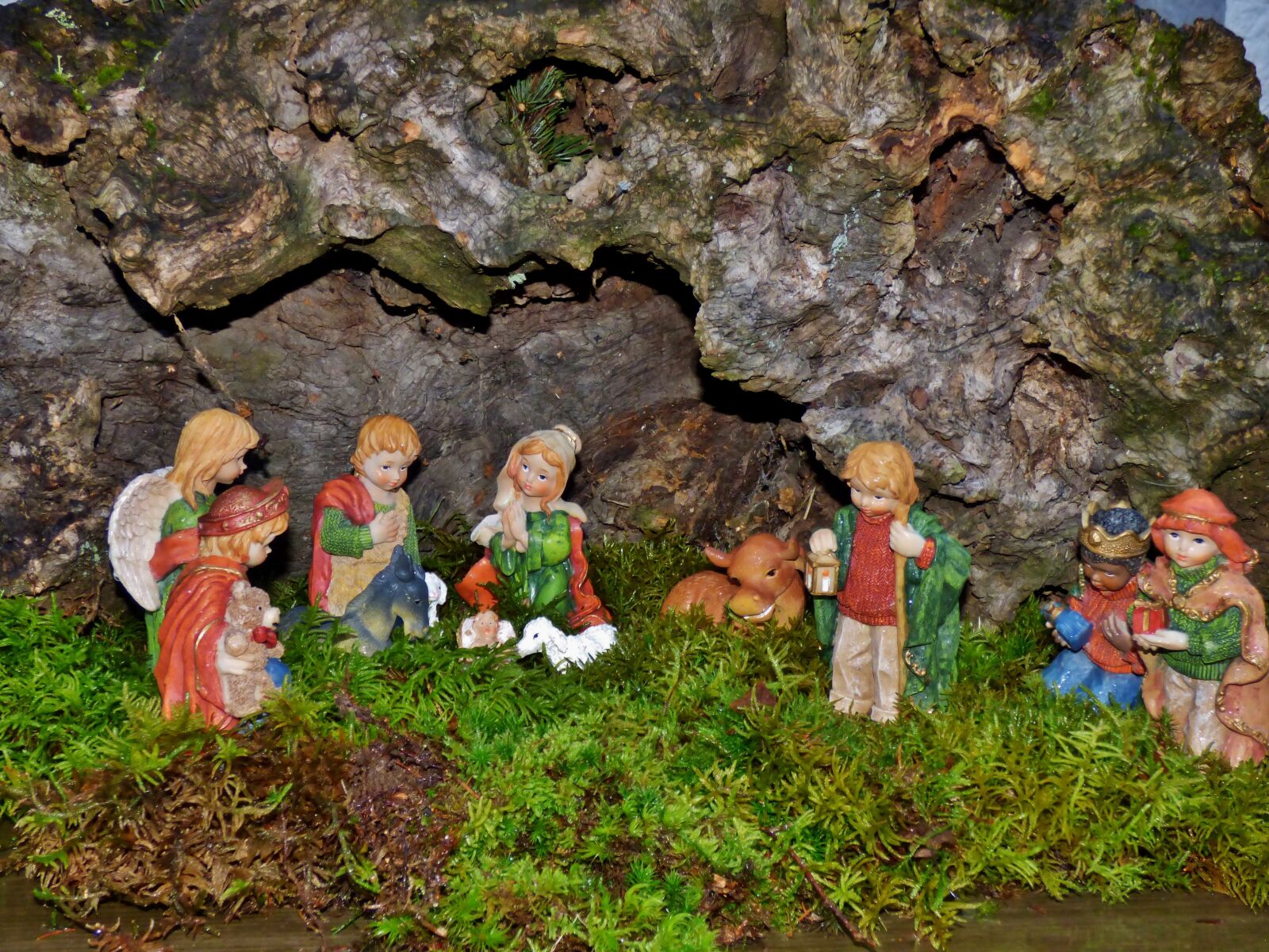 Panasonic DMC-FZ72 sample photo. Nativity scene, christmas, joseph photography