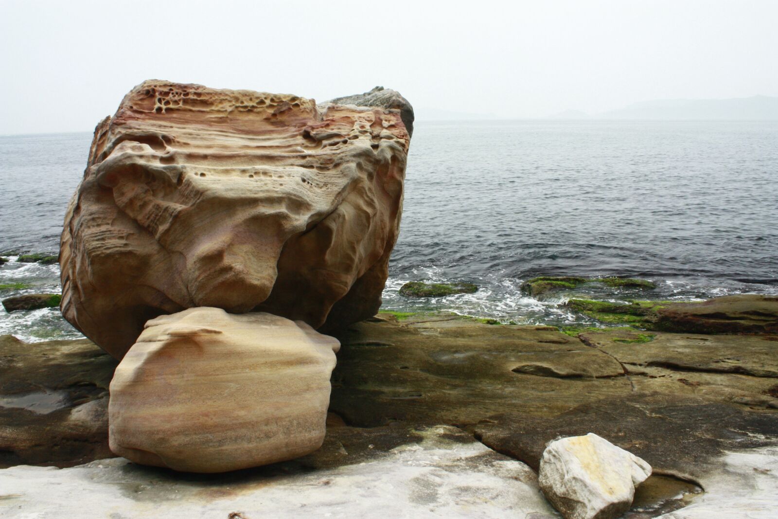Canon EOS 450D (EOS Rebel XSi / EOS Kiss X2) sample photo. Stone, huge, quality photography