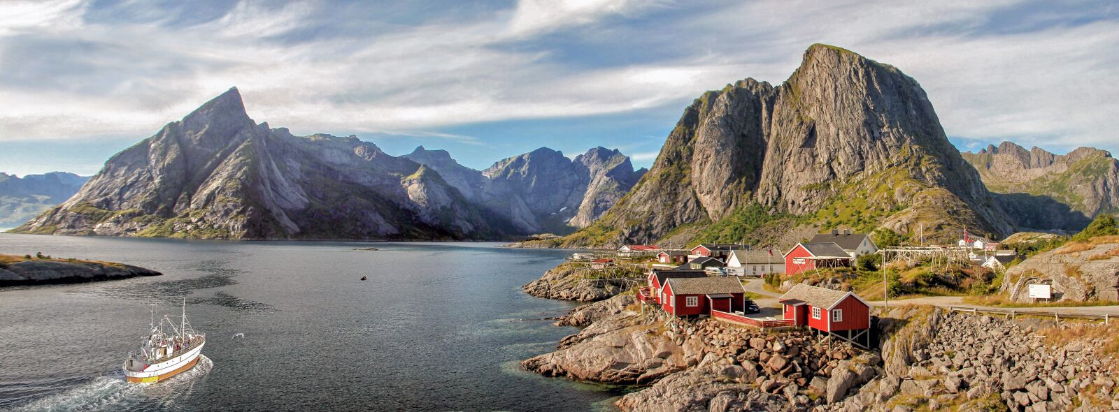 Canon EOS 550D (EOS Rebel T2i / EOS Kiss X4) sample photo. Lofoten, landscape, norway photography