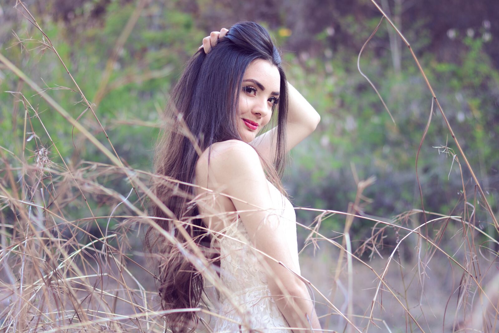 Canon EOS 750D (EOS Rebel T6i / EOS Kiss X8i) sample photo. Nature, woman, beauty photography