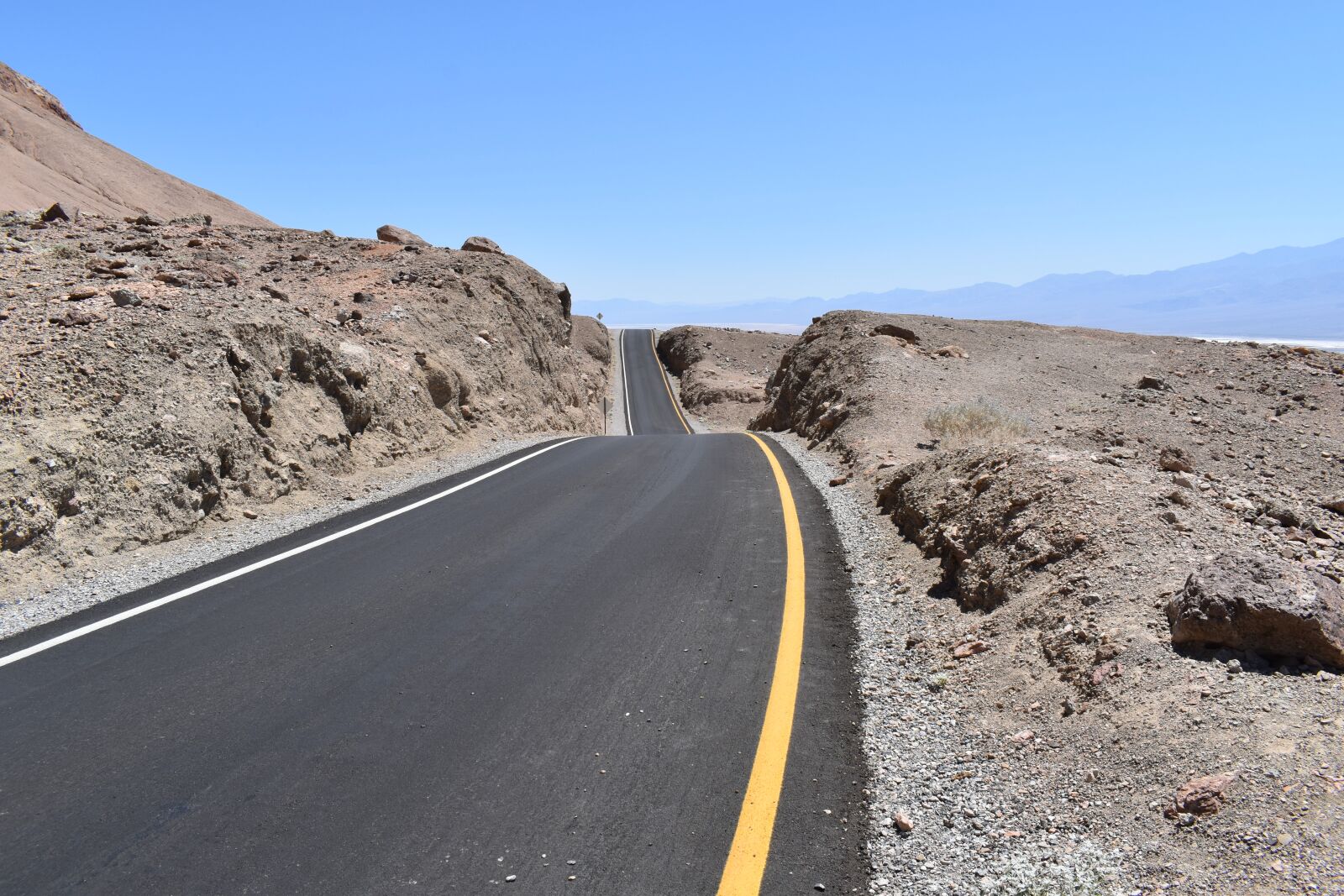 Nikon D5600 sample photo. Road, asphalt, desert photography