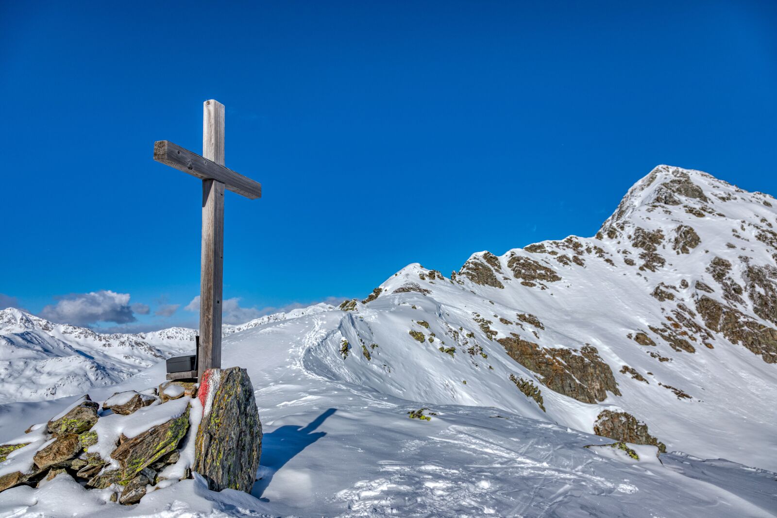 Canon EOS 5D Mark IV sample photo. Summit, reasons, mountains photography