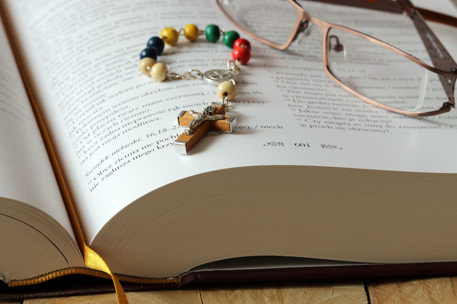 Canon EOS 7D Mark II sample photo. The rosary, bible, prayer photography