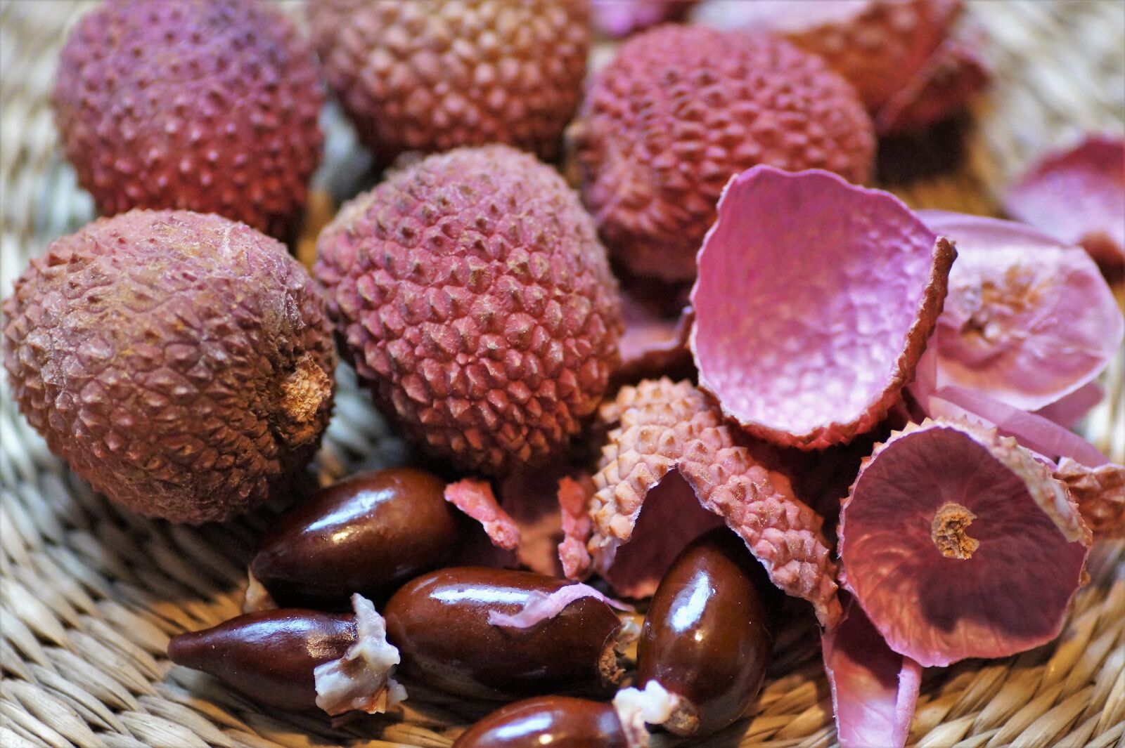 Sony SLT-A58 sample photo. Lychee, exotic, fruit photography