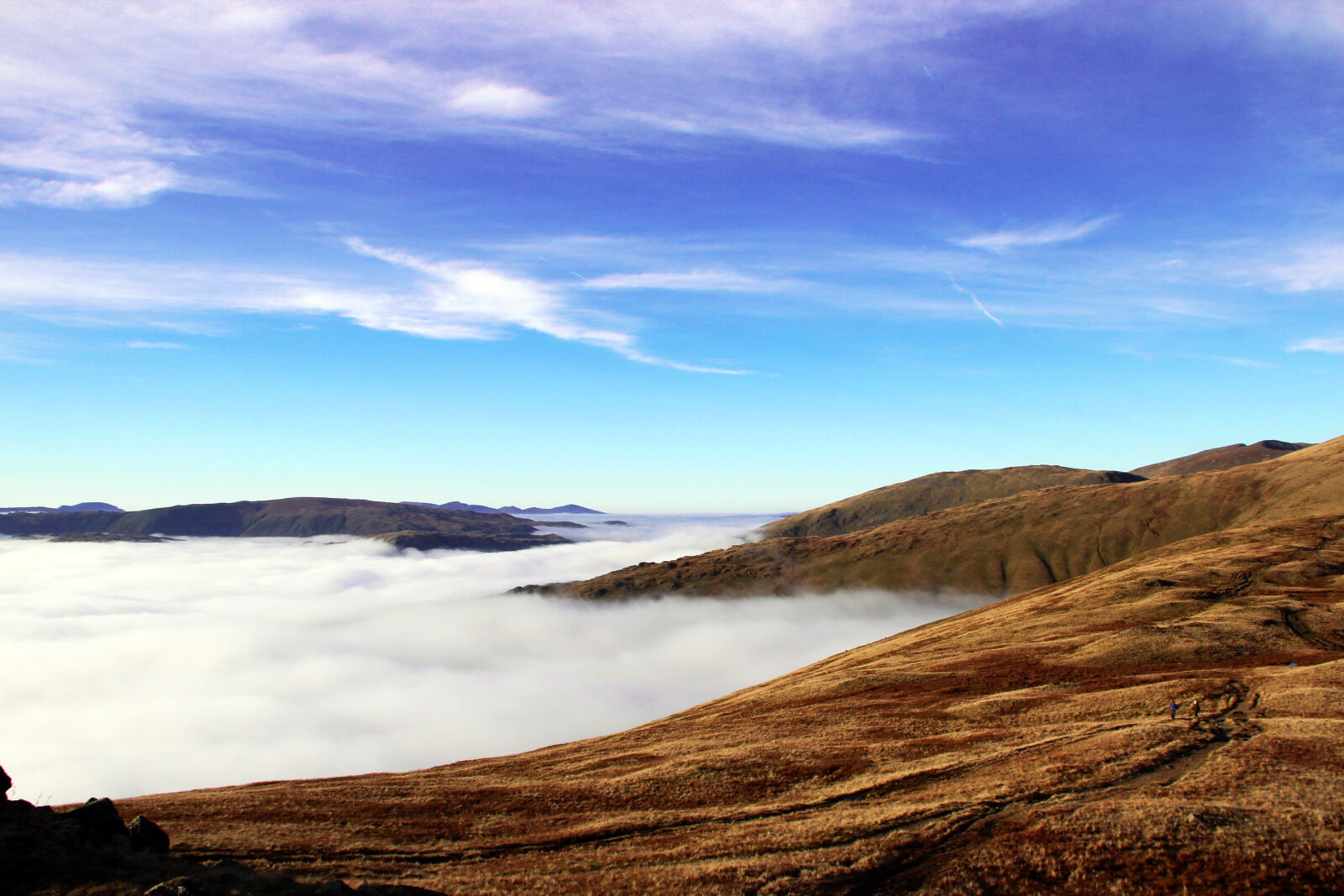 Canon EF-S 18-135mm F3.5-5.6 IS sample photo. Landscape, sky, mountain, clouds photography